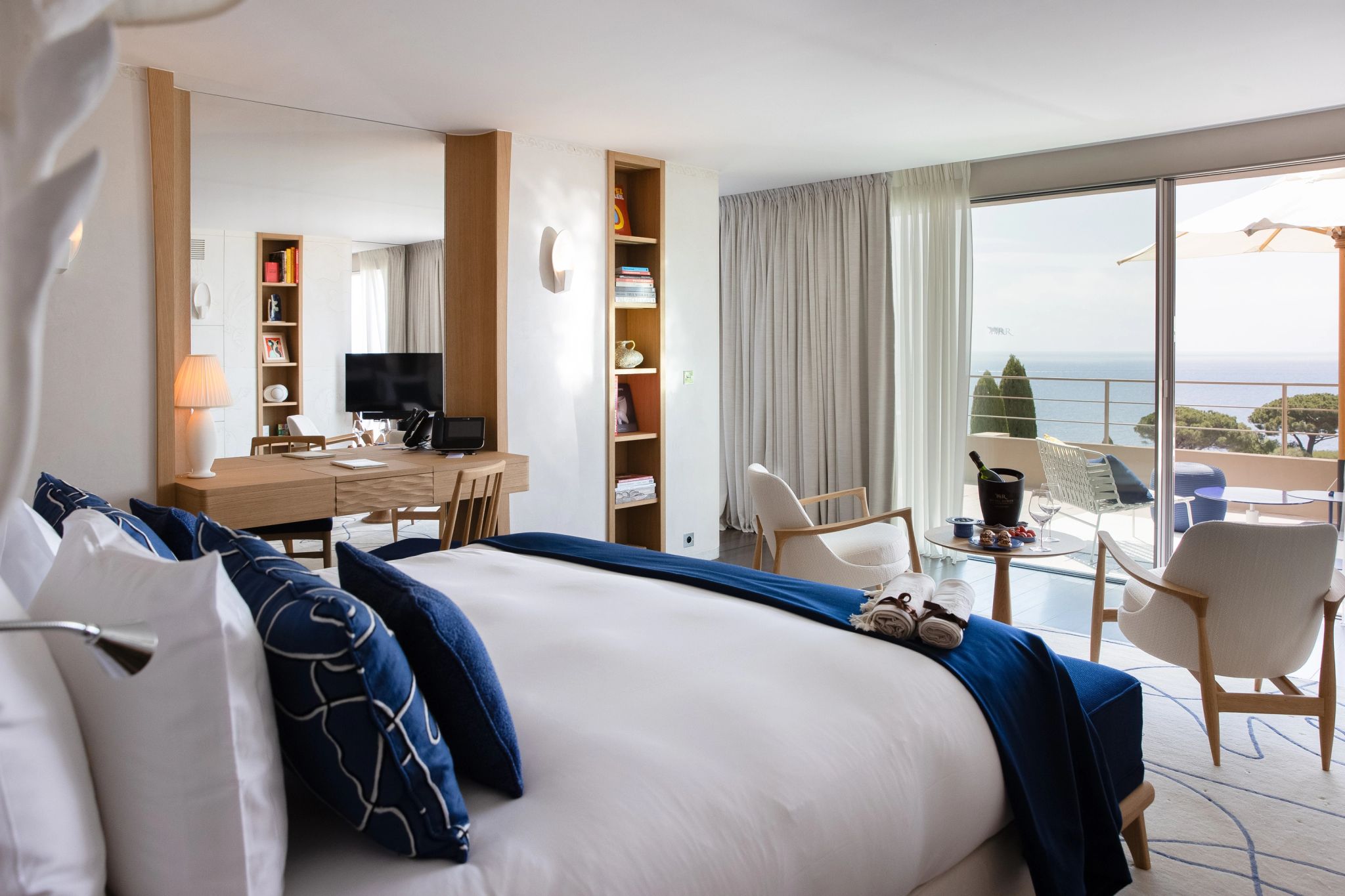 Corner Junior Suite Sea View Terrace suite ampla – suite de luxo – design moderno - suite vista mar