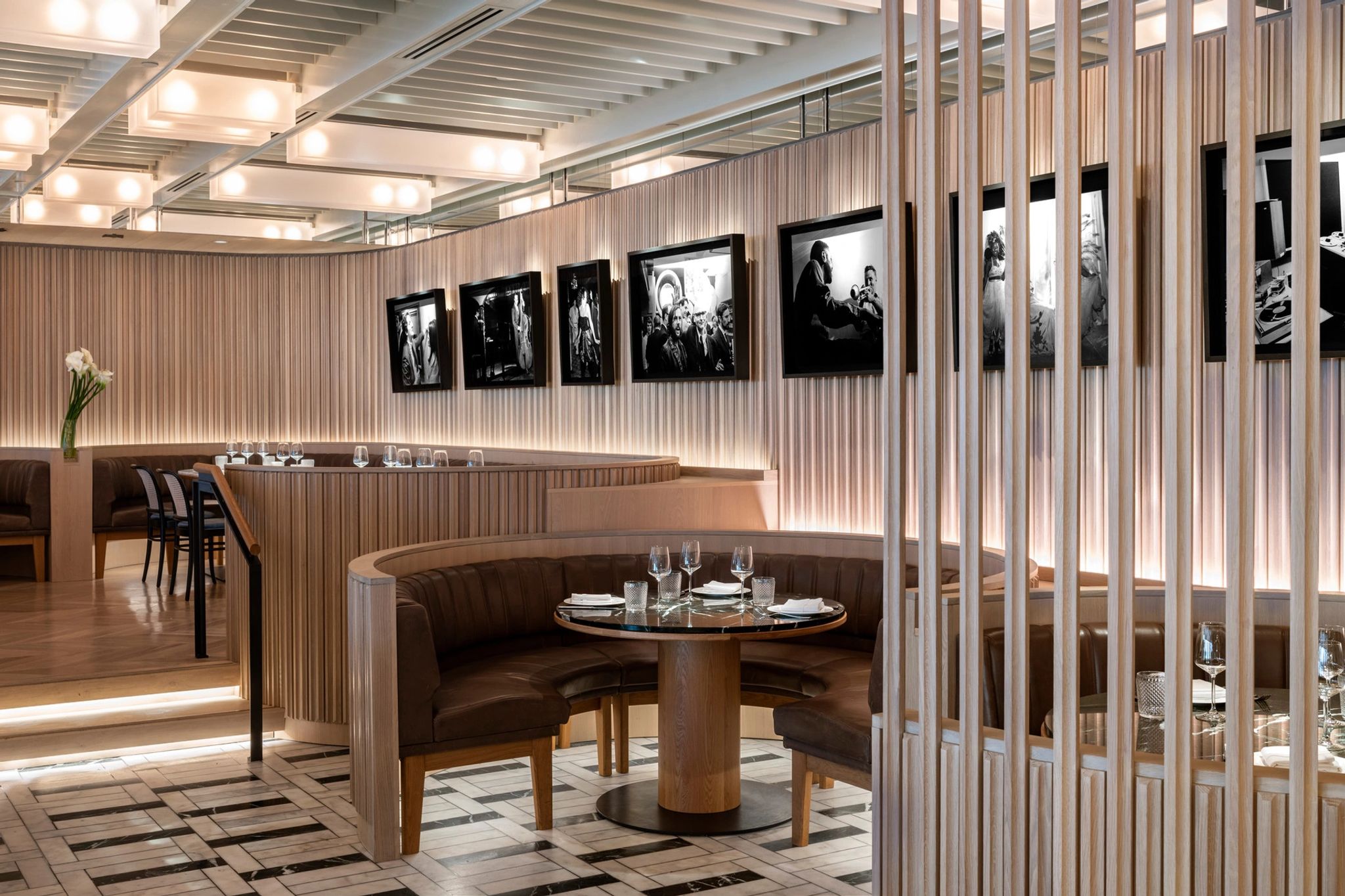 Marcus Restaurant & Terrace restaurante moderno - area gourmet - restaurante de luxo