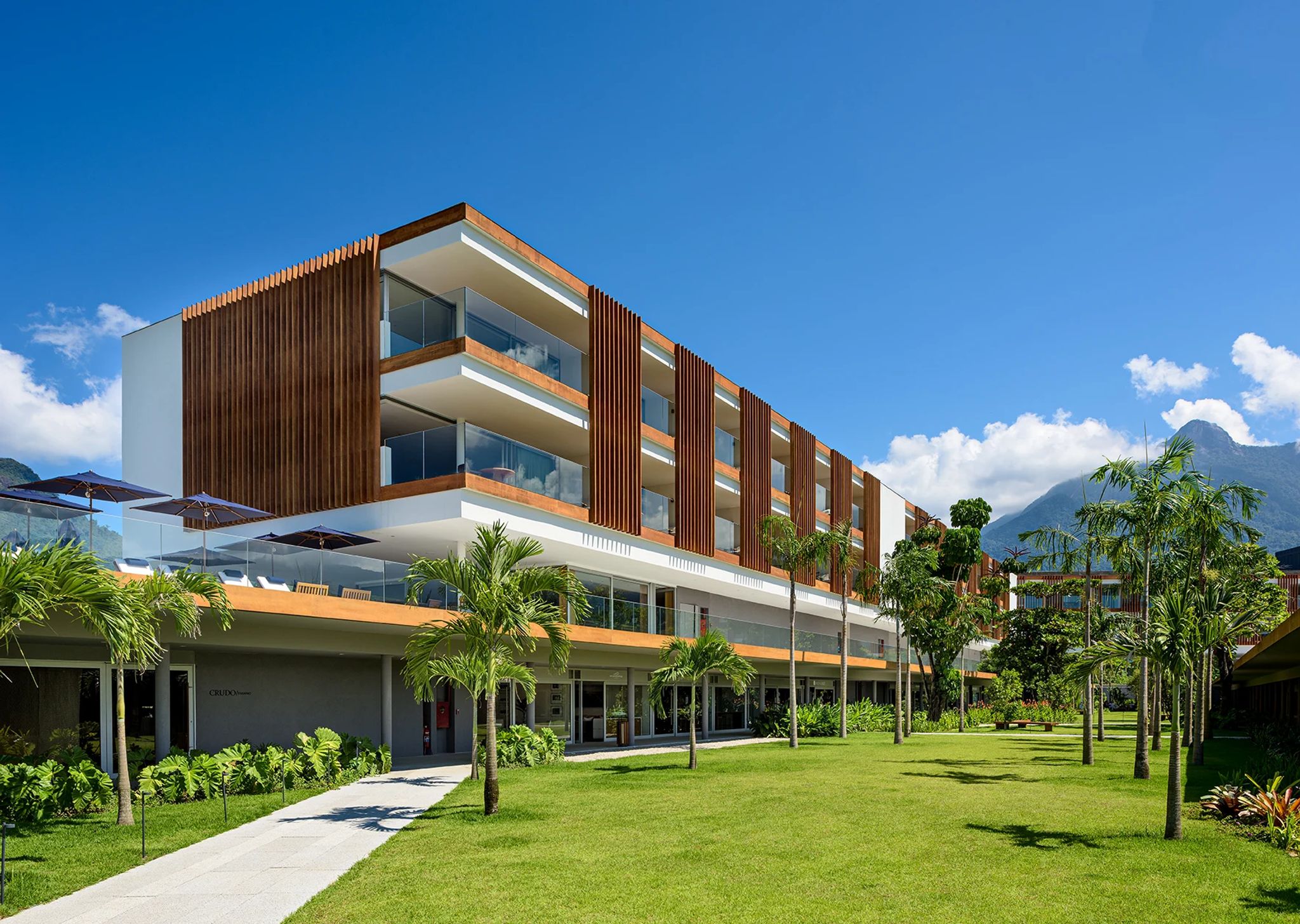 hotel fasano angra dos reis - fachada de hotel de luxo