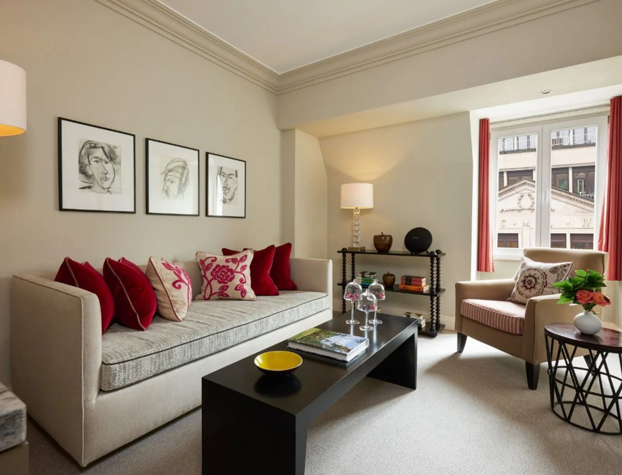 sala de estar - sala de luxo - sala moderna - sofa confortavel - suite com sala