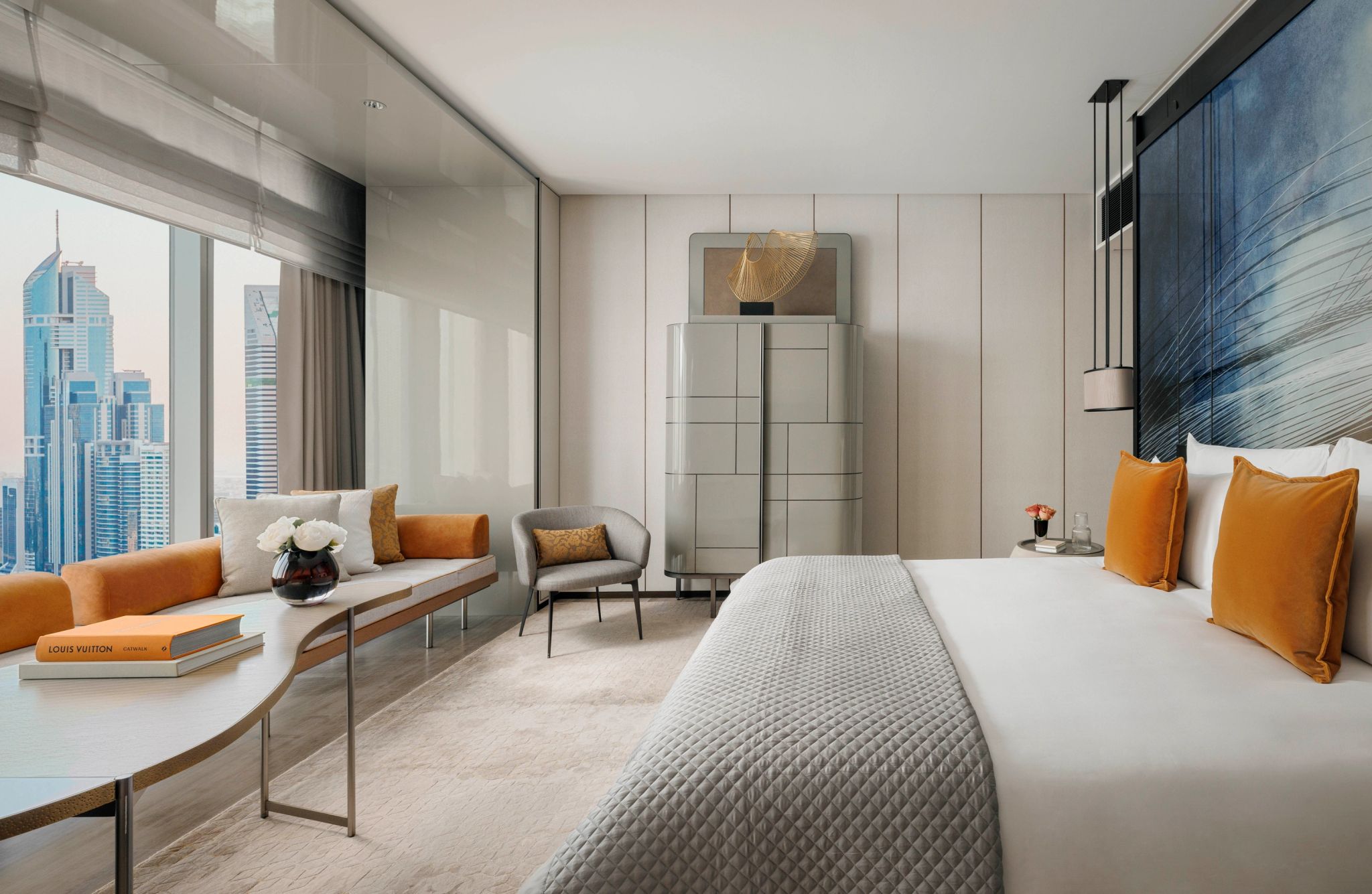 quarto amplo – cama de casal - decoraçao moderna