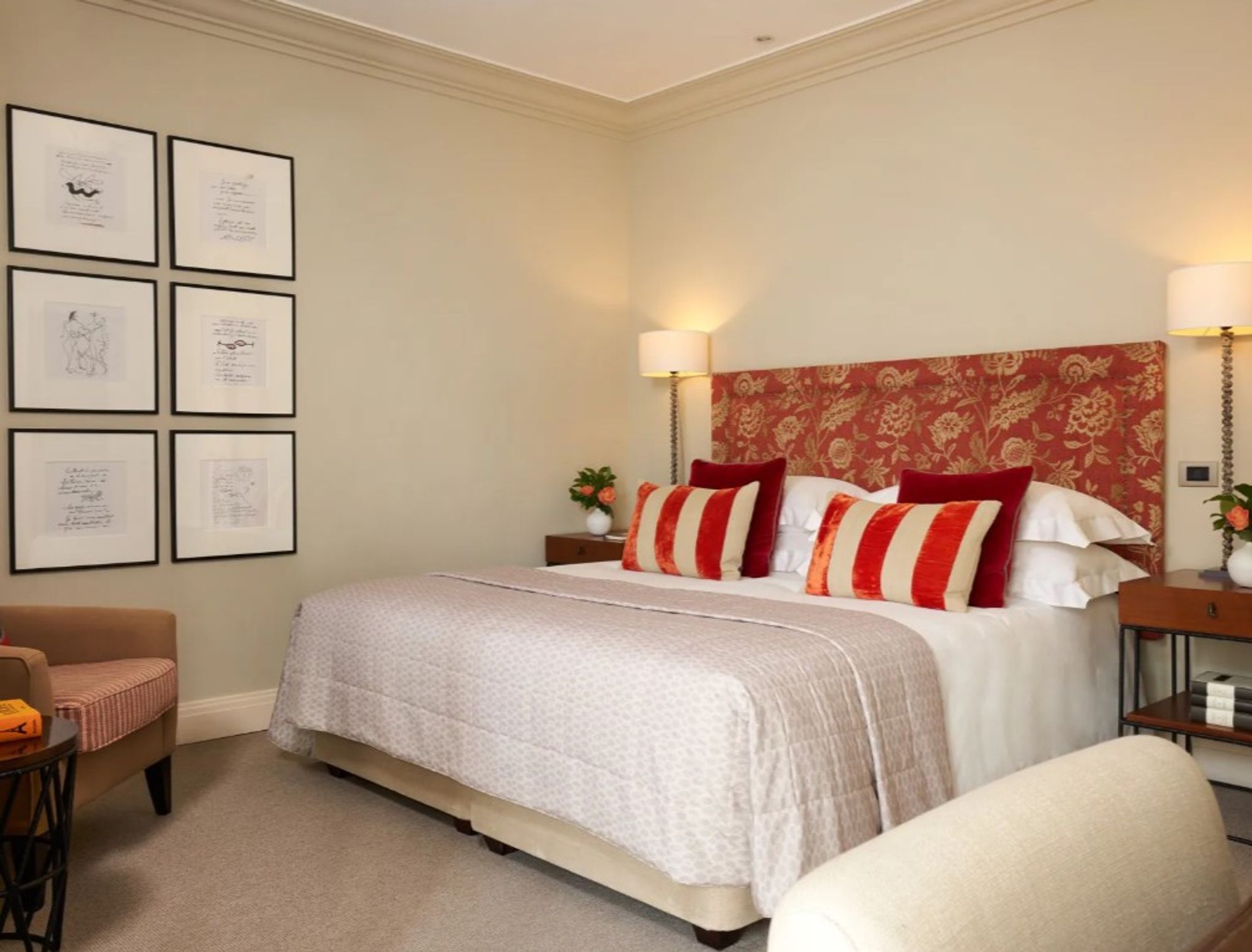 cama king - suite moderna - design de luxo - suite casal - suite de luxo