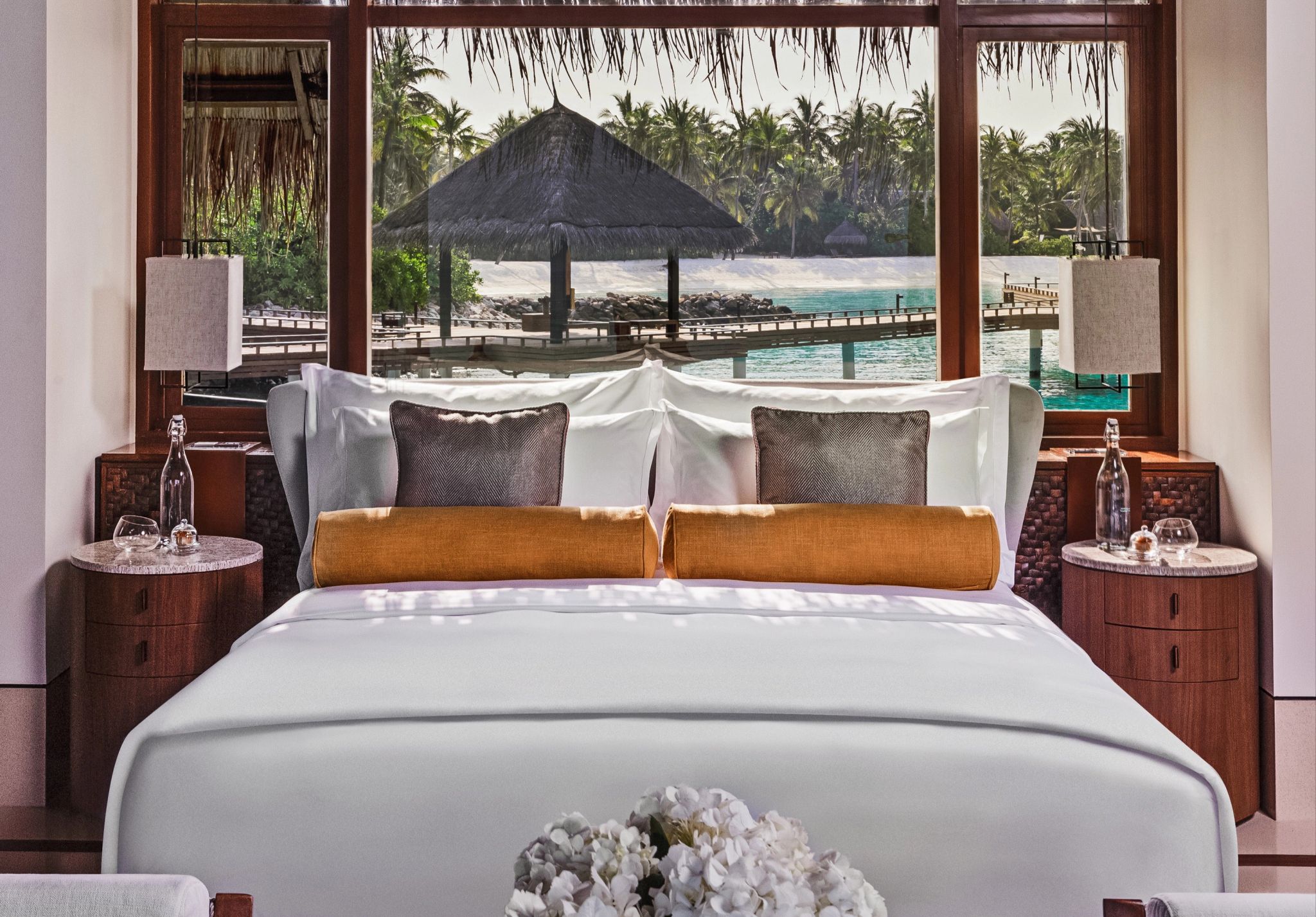 Water Villa King Pool quarto king - cama king - decoraçao tropical