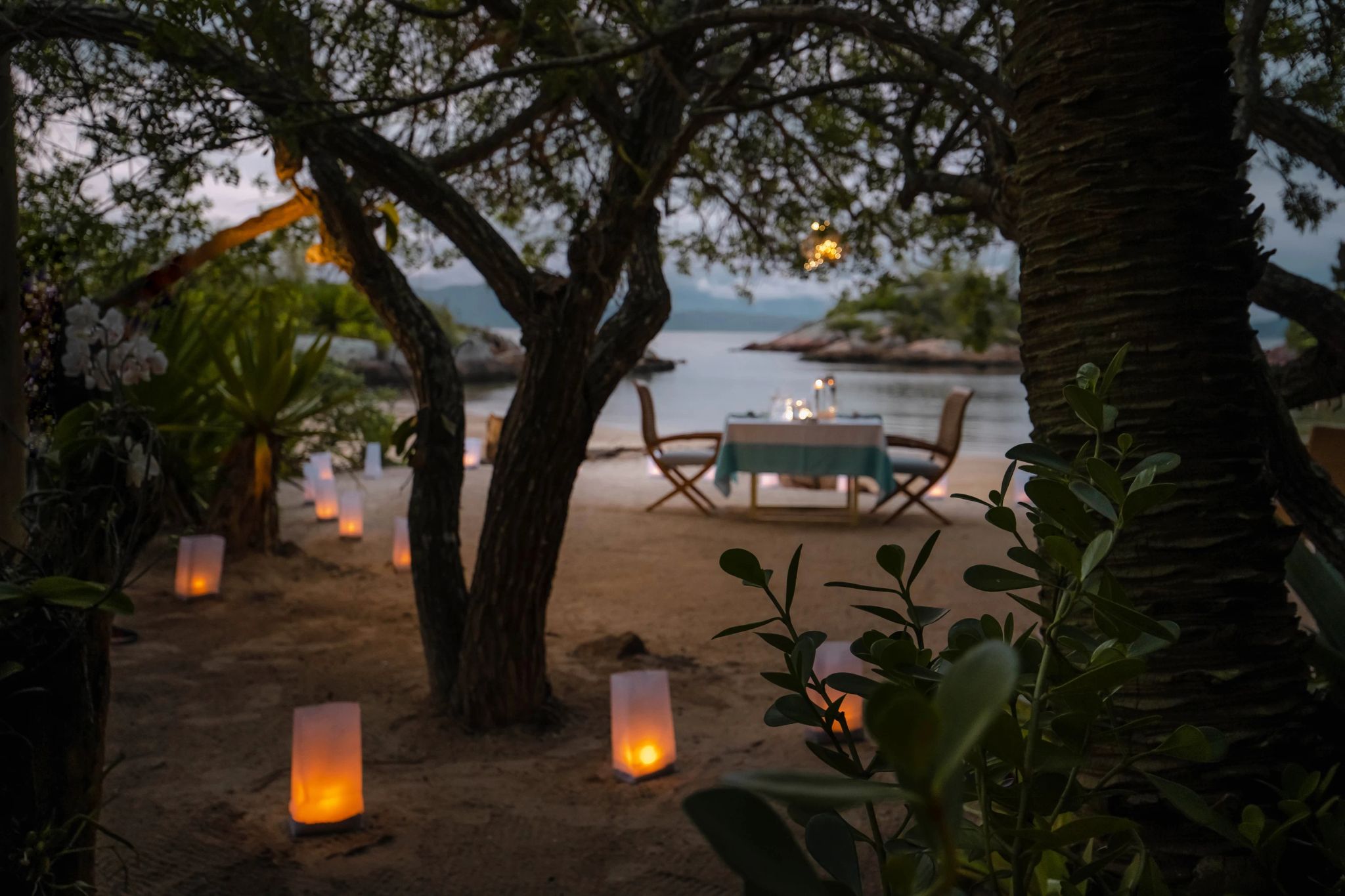 Experiências gastronômicas jantar na praia do hotel - jantar ao ar livre