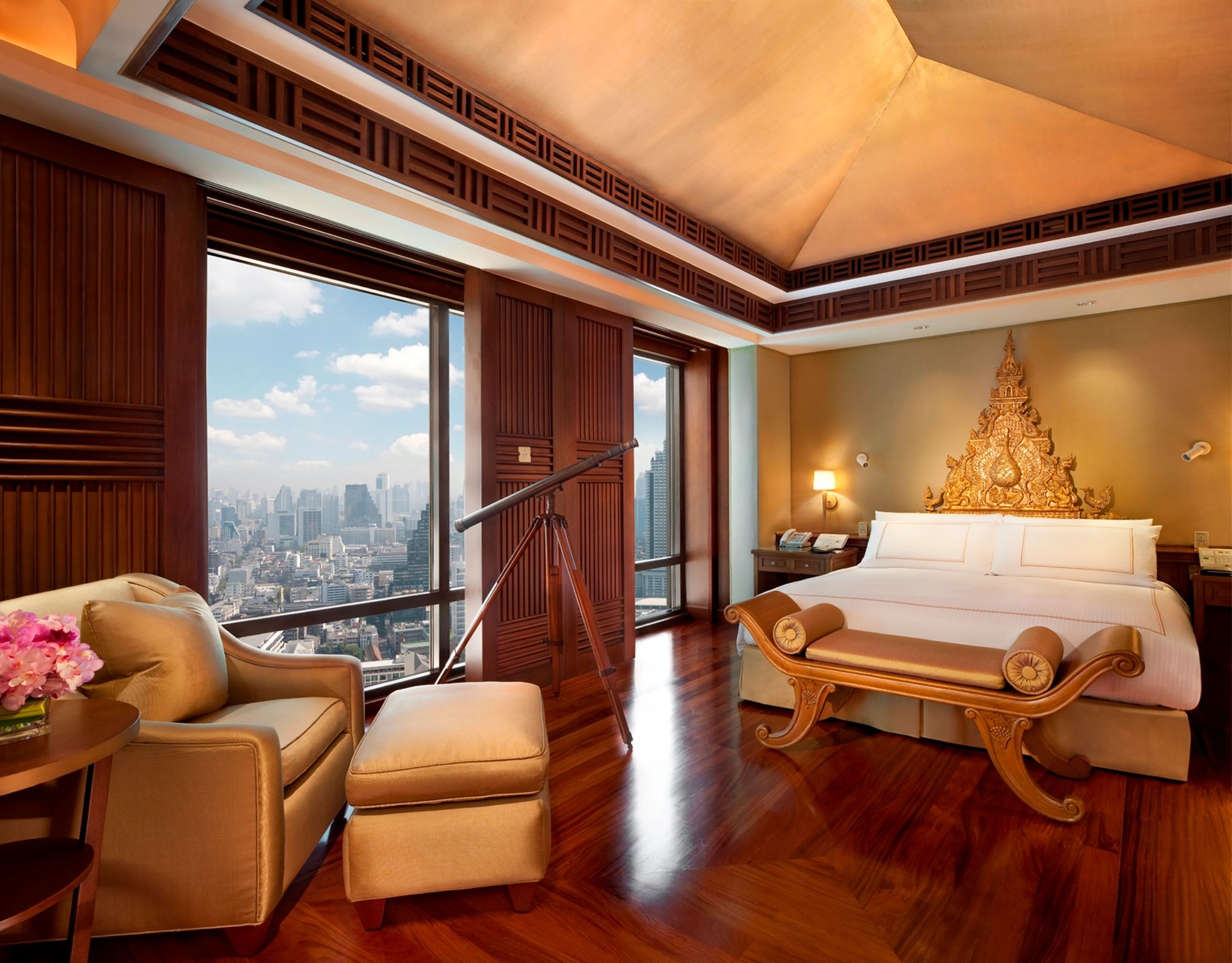 thai suite - decoraçao de luxo - suite de luxo - vista panoramica bangkok