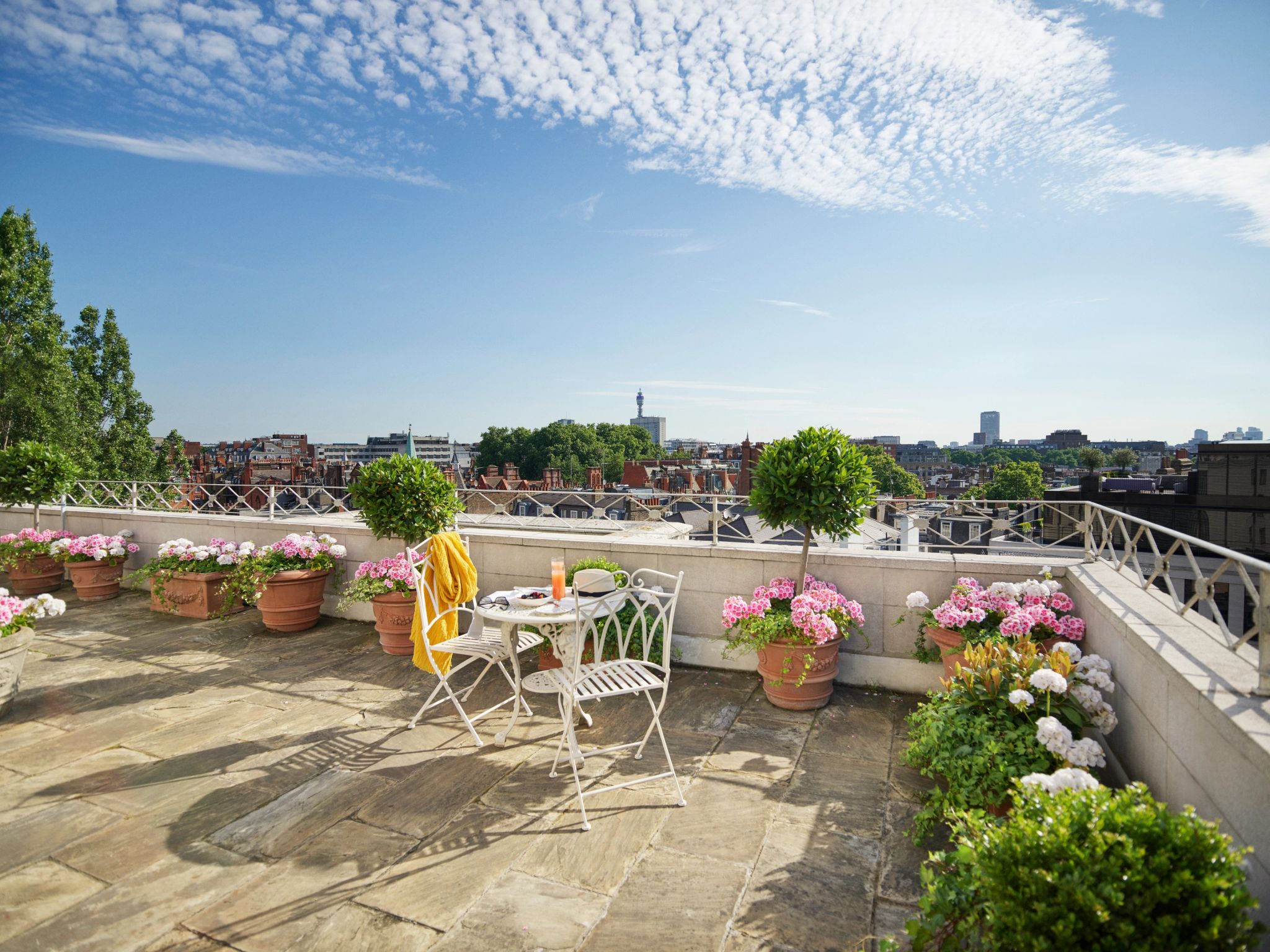 The Oliver Messel Terrace Suite suite com terraço - suite de luxo - design famoso