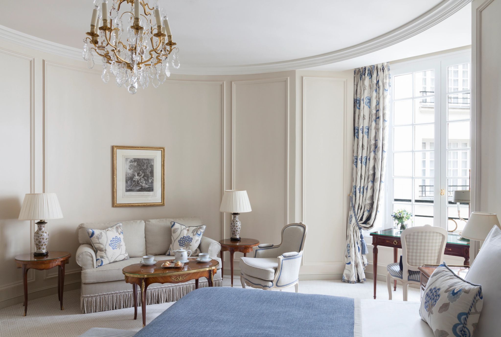 Prestige Balcony  decoraçao classica - quarto de hotel - sofa confortavel