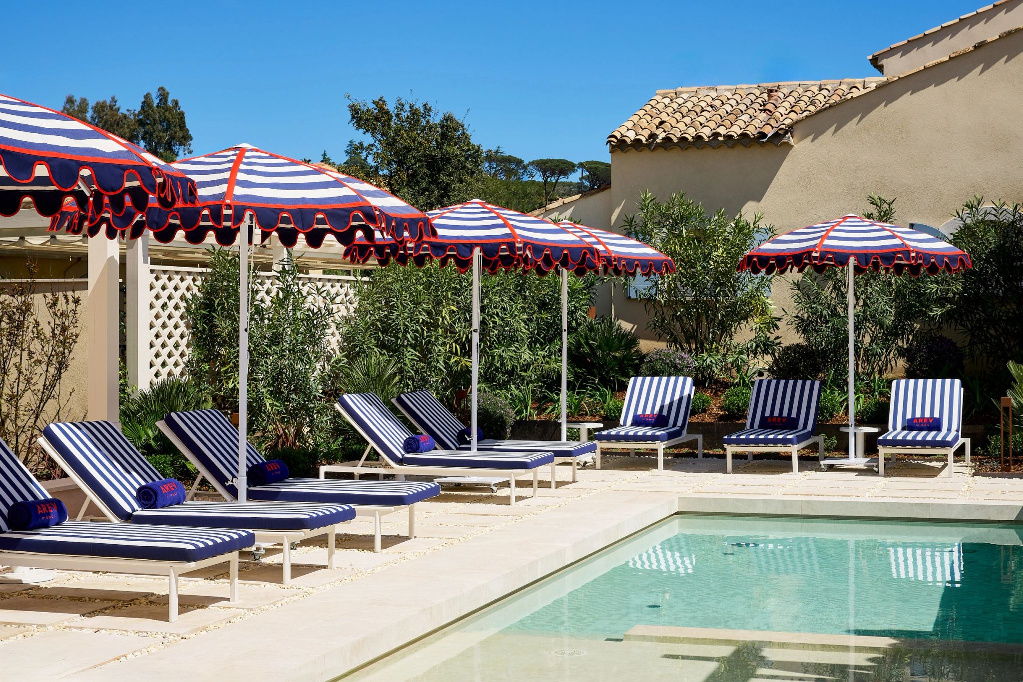 piscina familia lazer - area externa hotel - solario premium