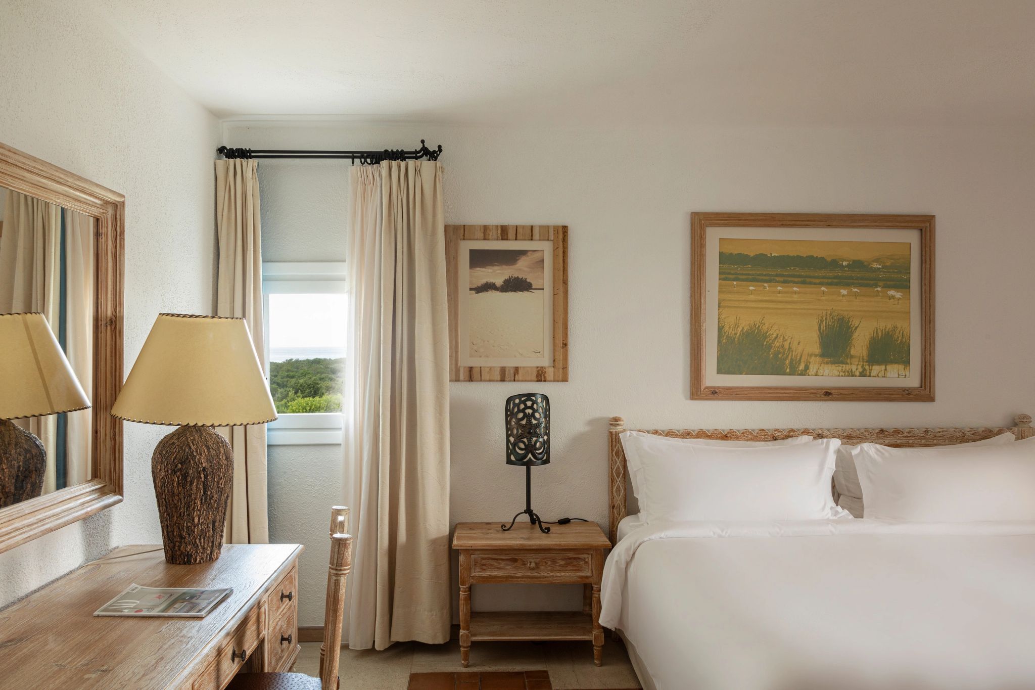 mesa de trabalho - decoraçao rustica – quarto de hotel