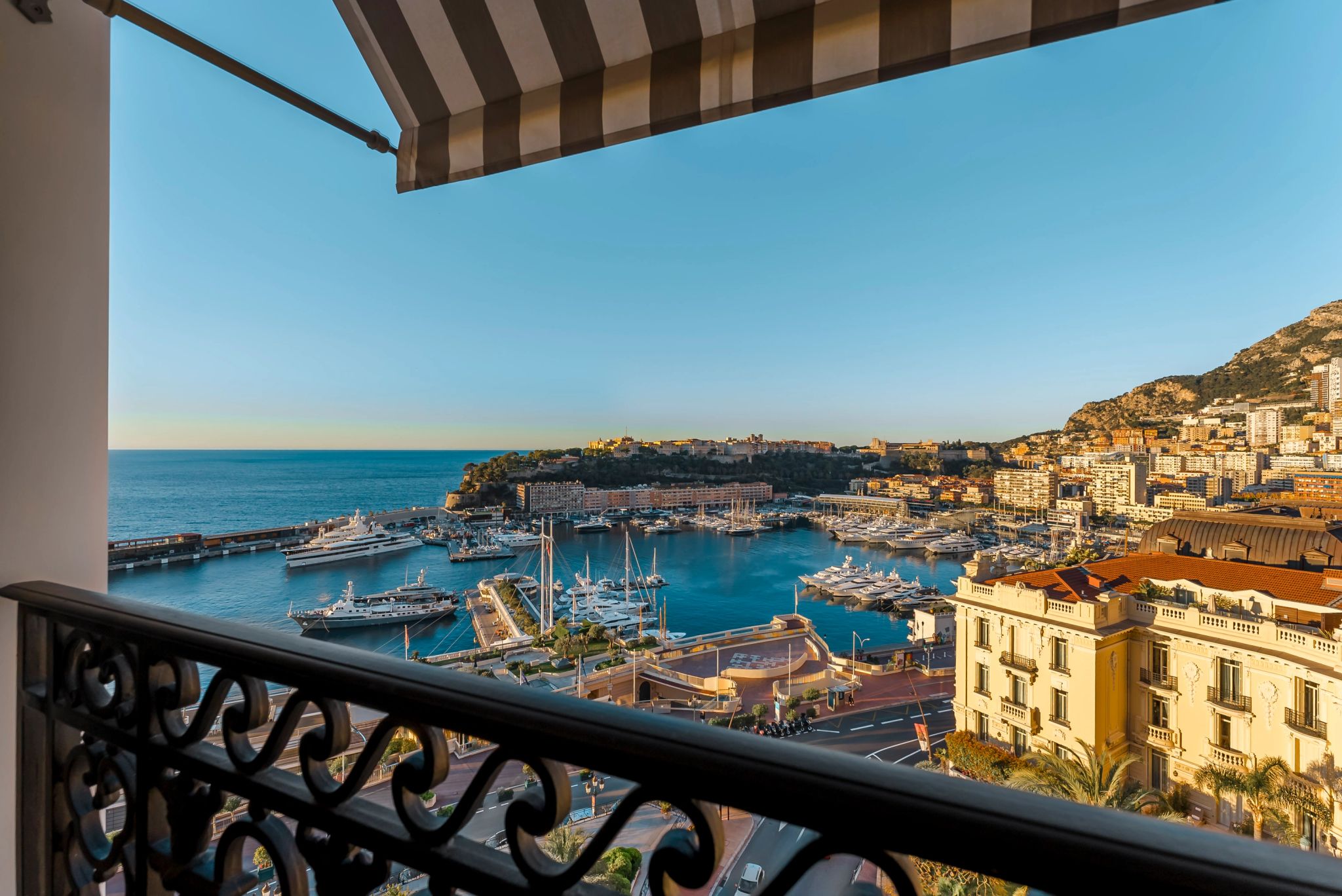 vista da suite - mar de monte carlo -hotel de luxo