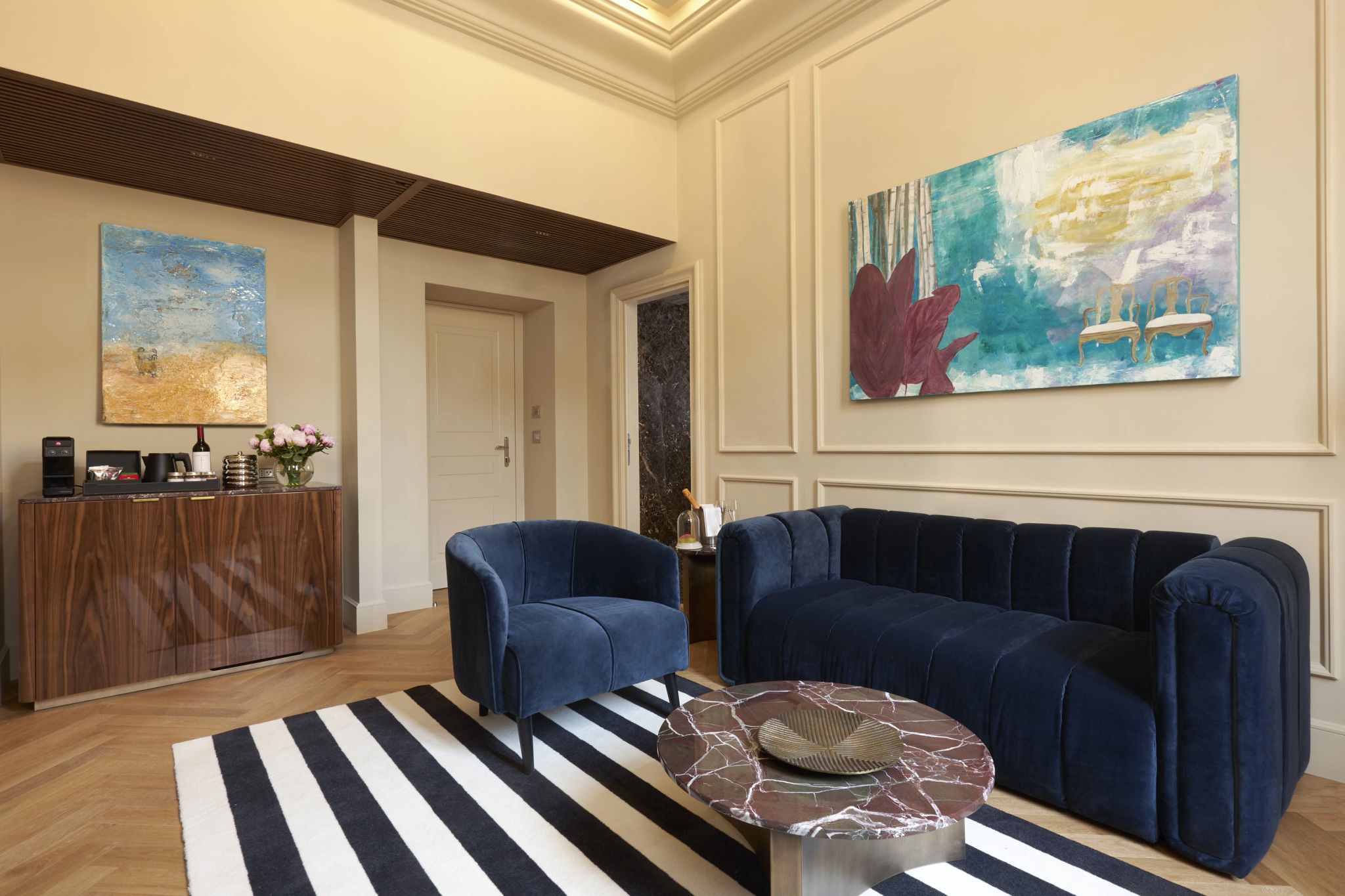 sala de estar - sala chique - sofa confortavel
