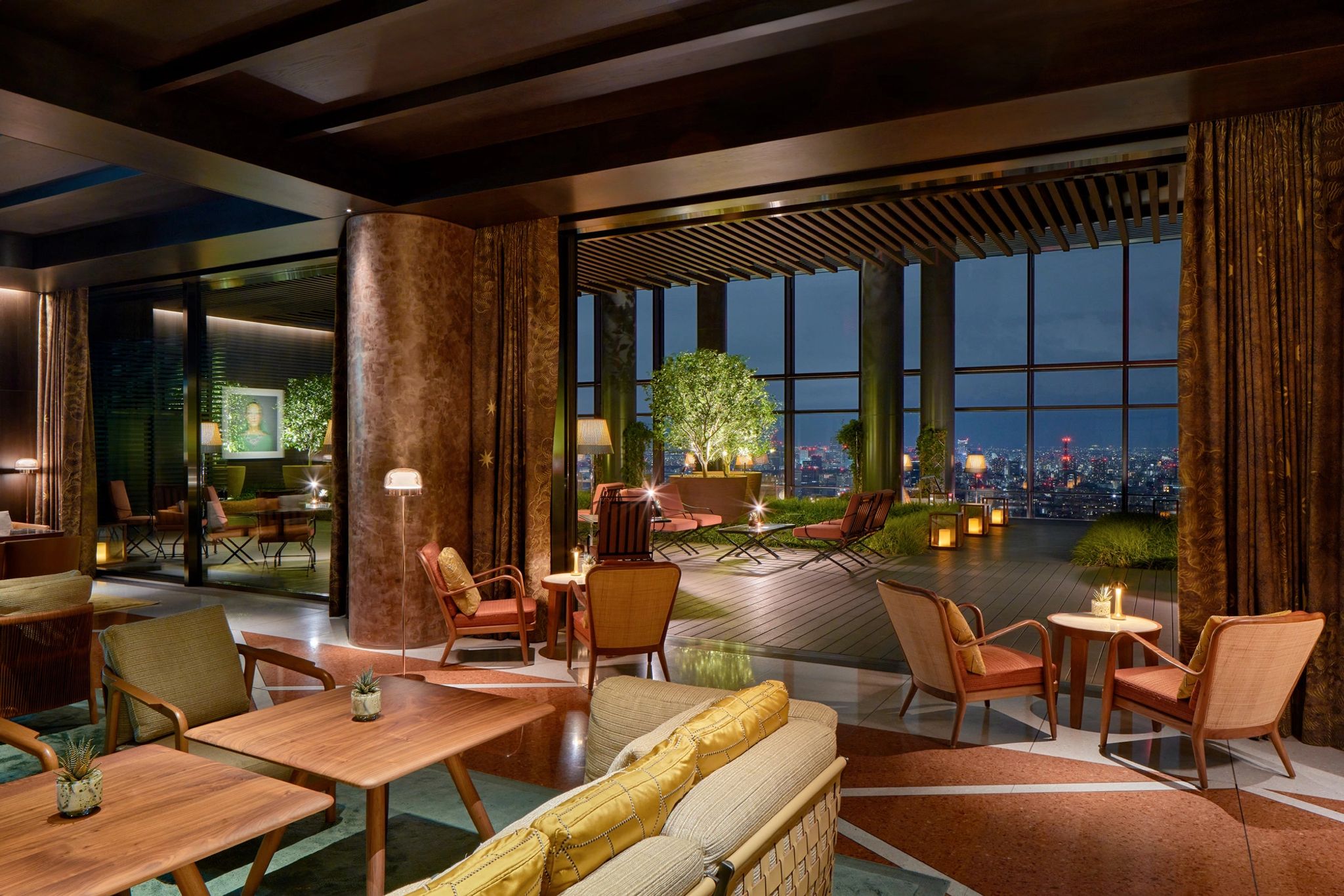 bar iluminado noite luxo - coquetelaria exclusiva tokyo - atmosfera noturna