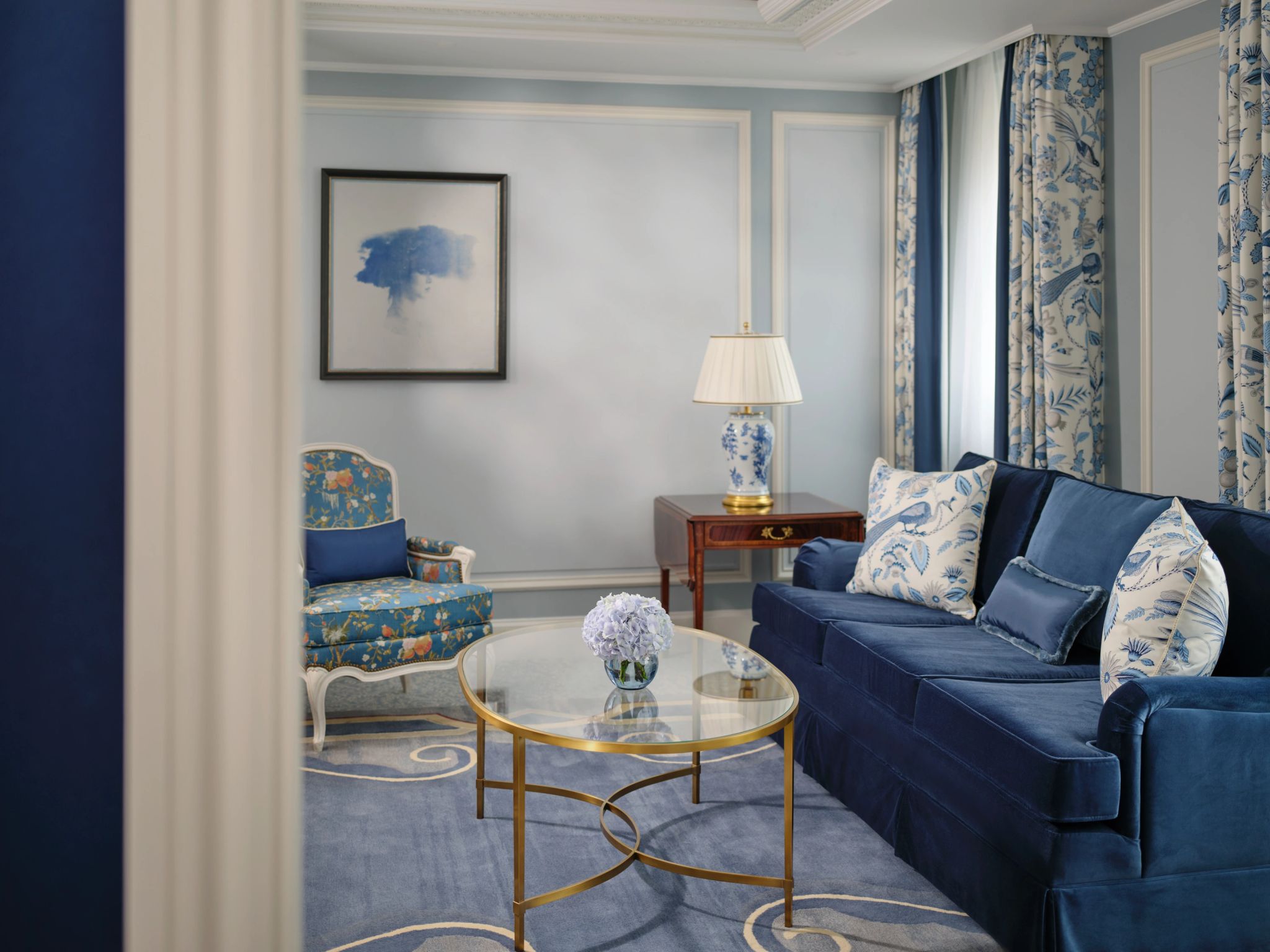 Superior Junior Suite sala de estar - sofa confortavel - suite espaçosa