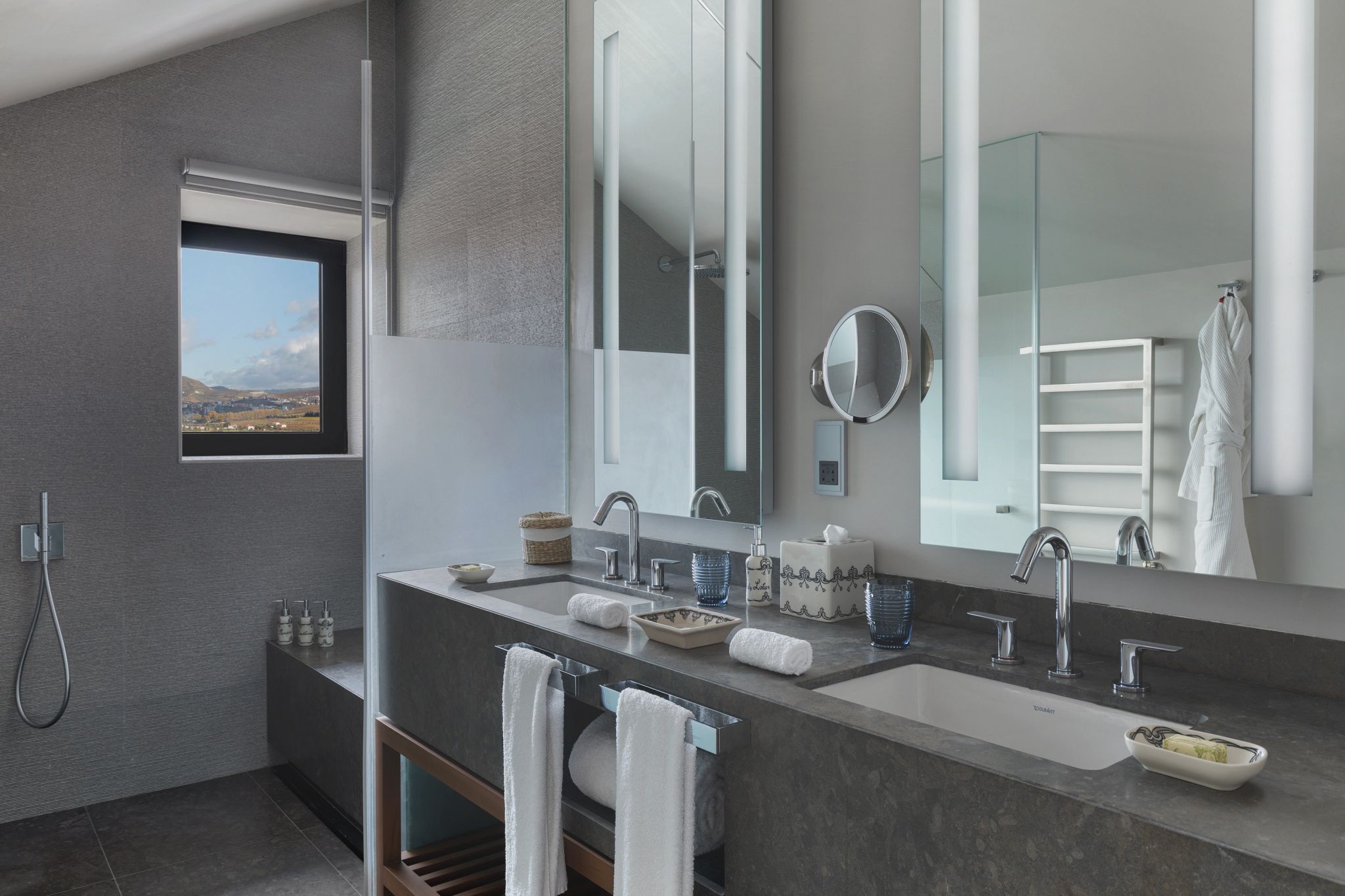 banheiro de luxo - banho premium - pia dupla