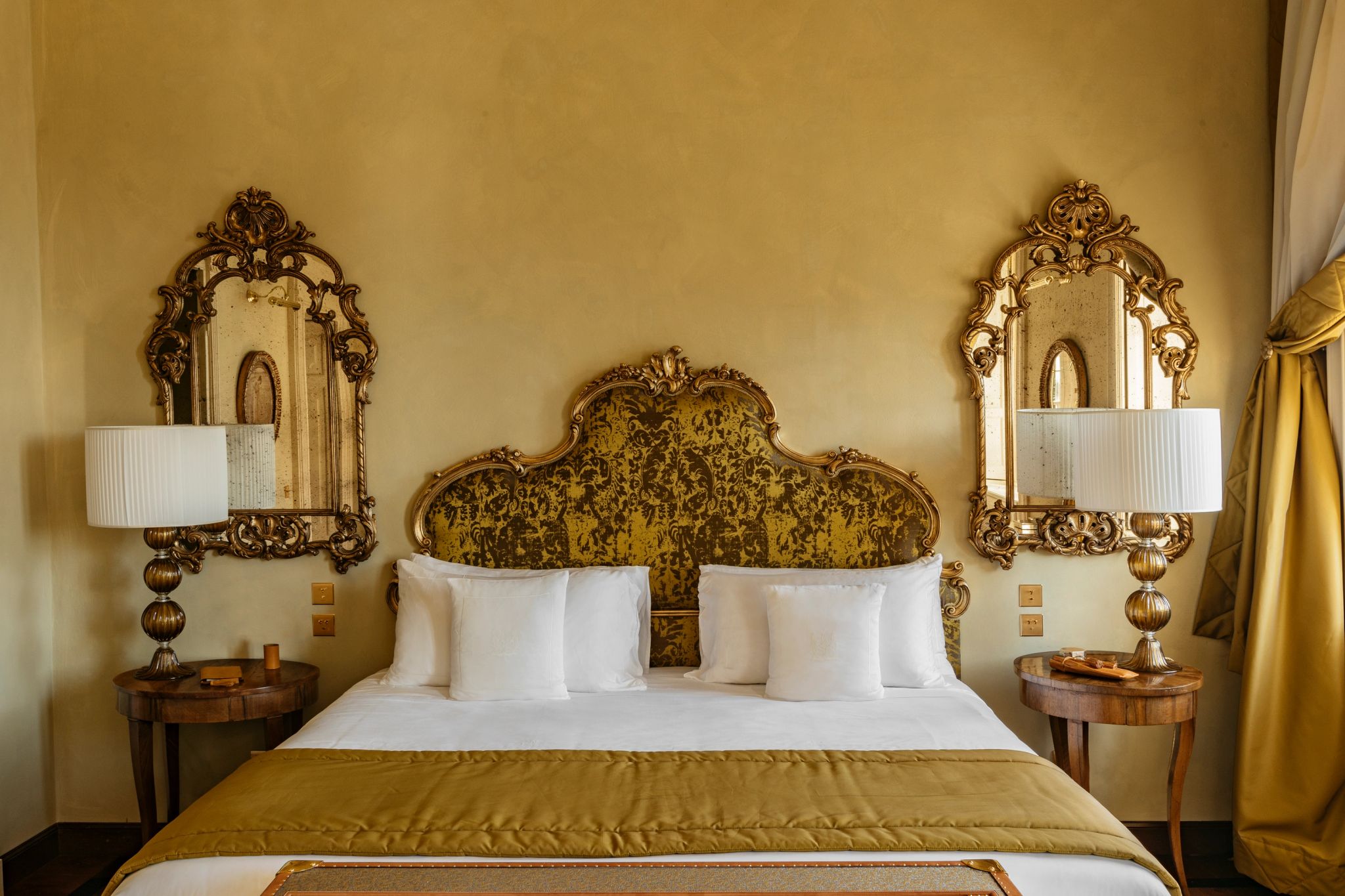 Room in the Villa Lake View quarto classico – cama de hotel – cama de casal