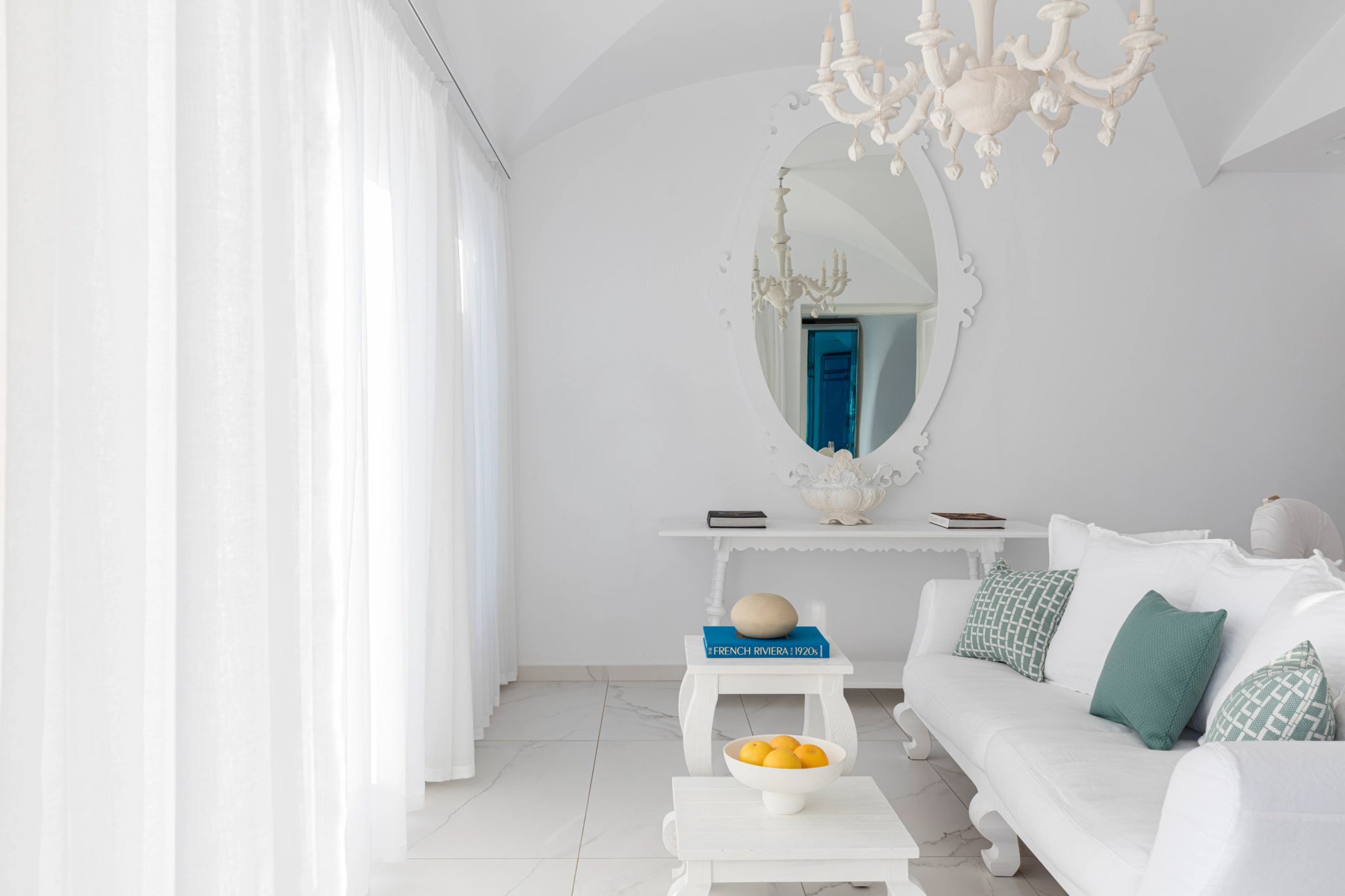 Executive Suite Cave Pool sala de estar - sala chique - sala moderna