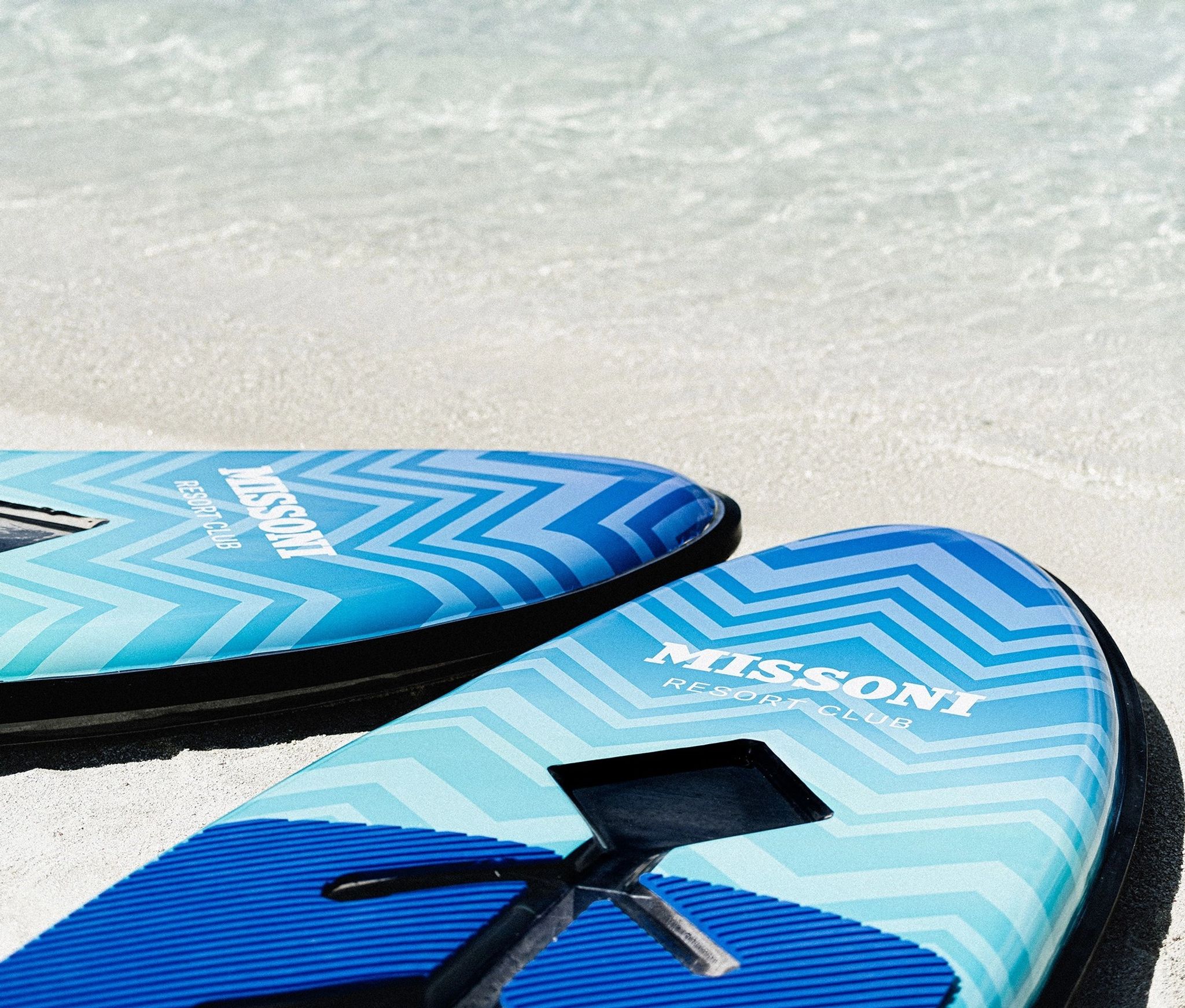Pranchas Missoni aula de surf - pranchas de surf - praias maldivas - pranchas missoni - ondas do mar