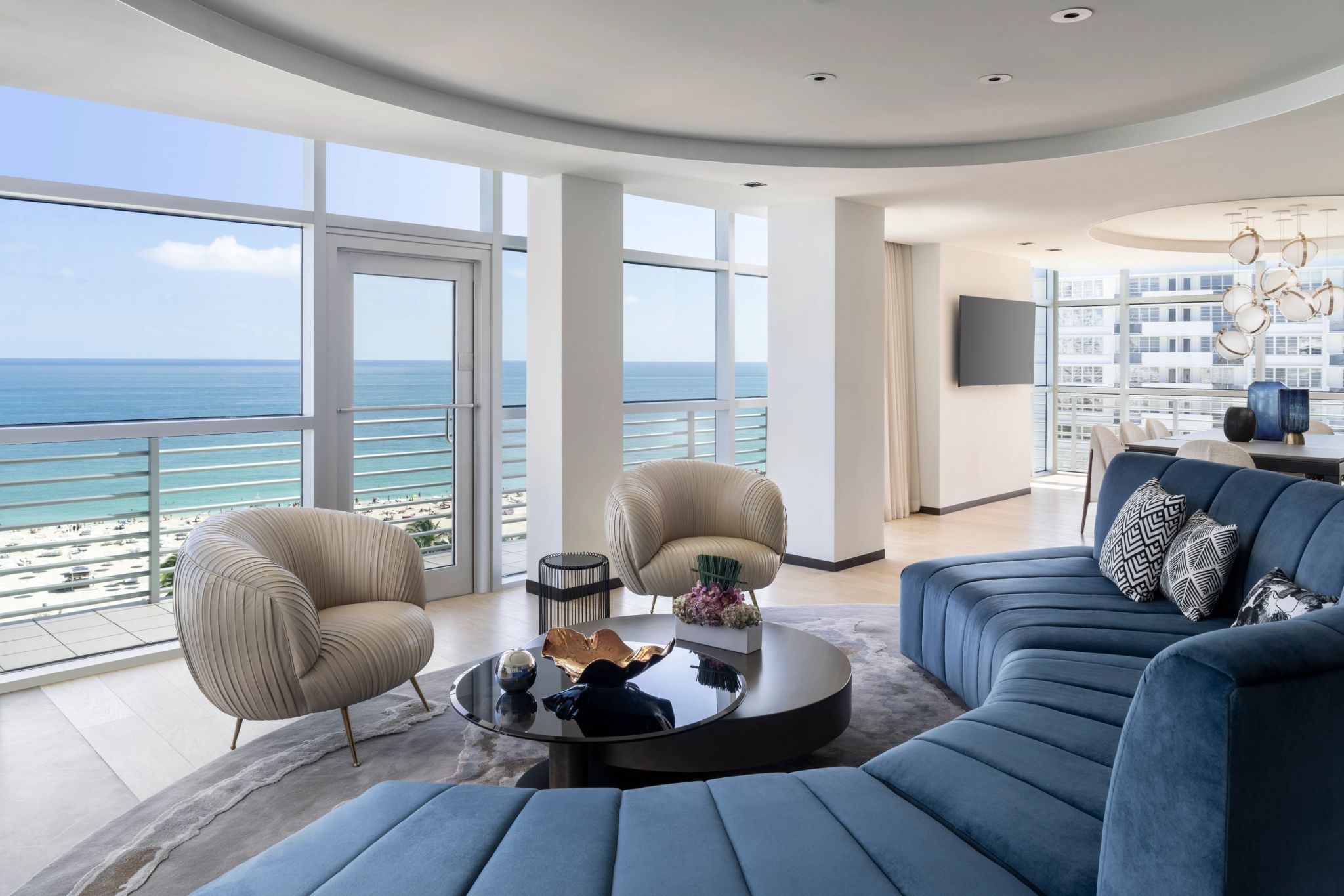 The Ritz-Carlton Suite sala vista mar - suite frente mar - suite espaçosa