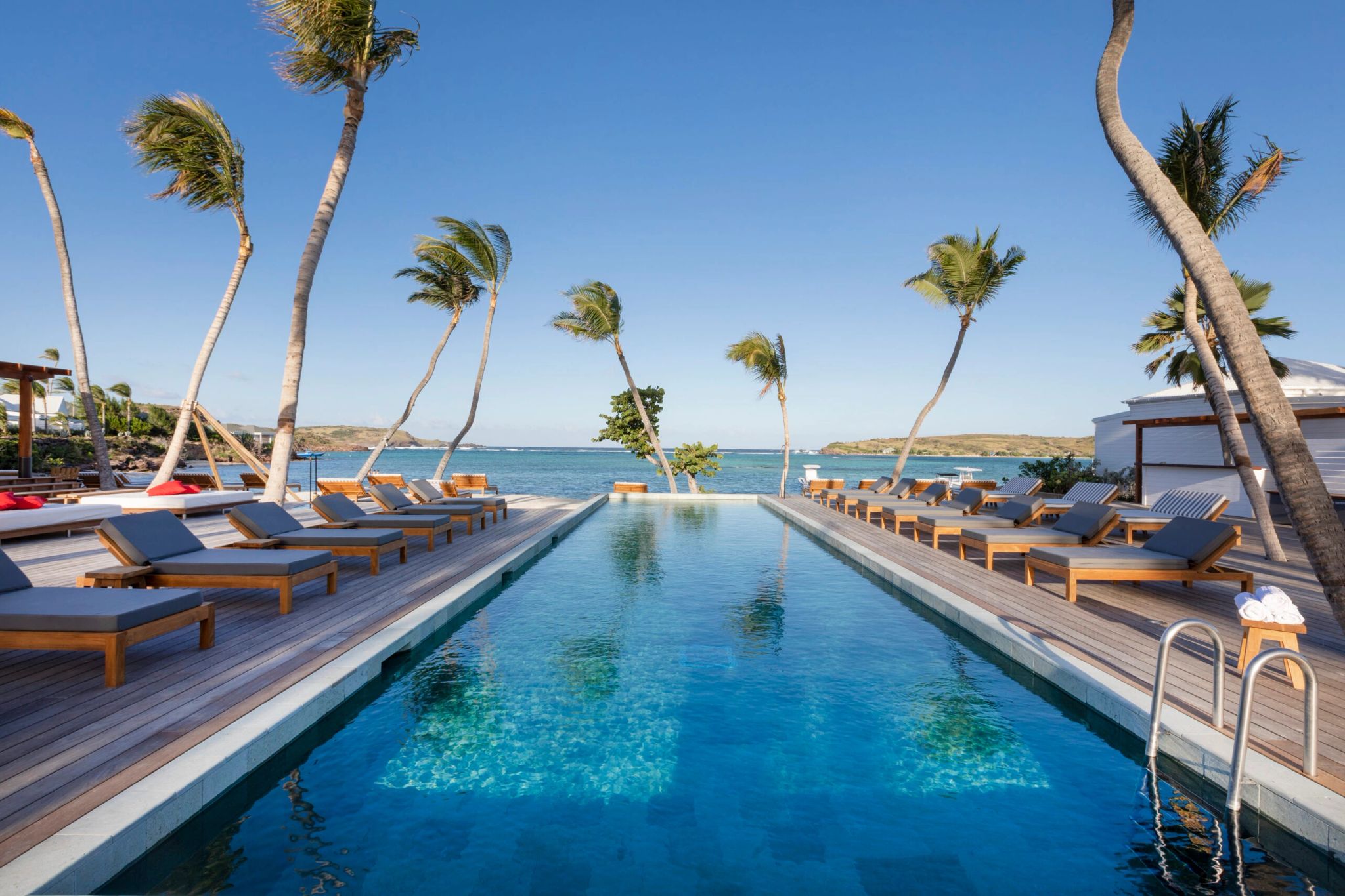 Piscina do resort Le Sereno St Barth piscina externa - piscina ao ar livre - hotel com piscina - piscina vista mar - vista mar