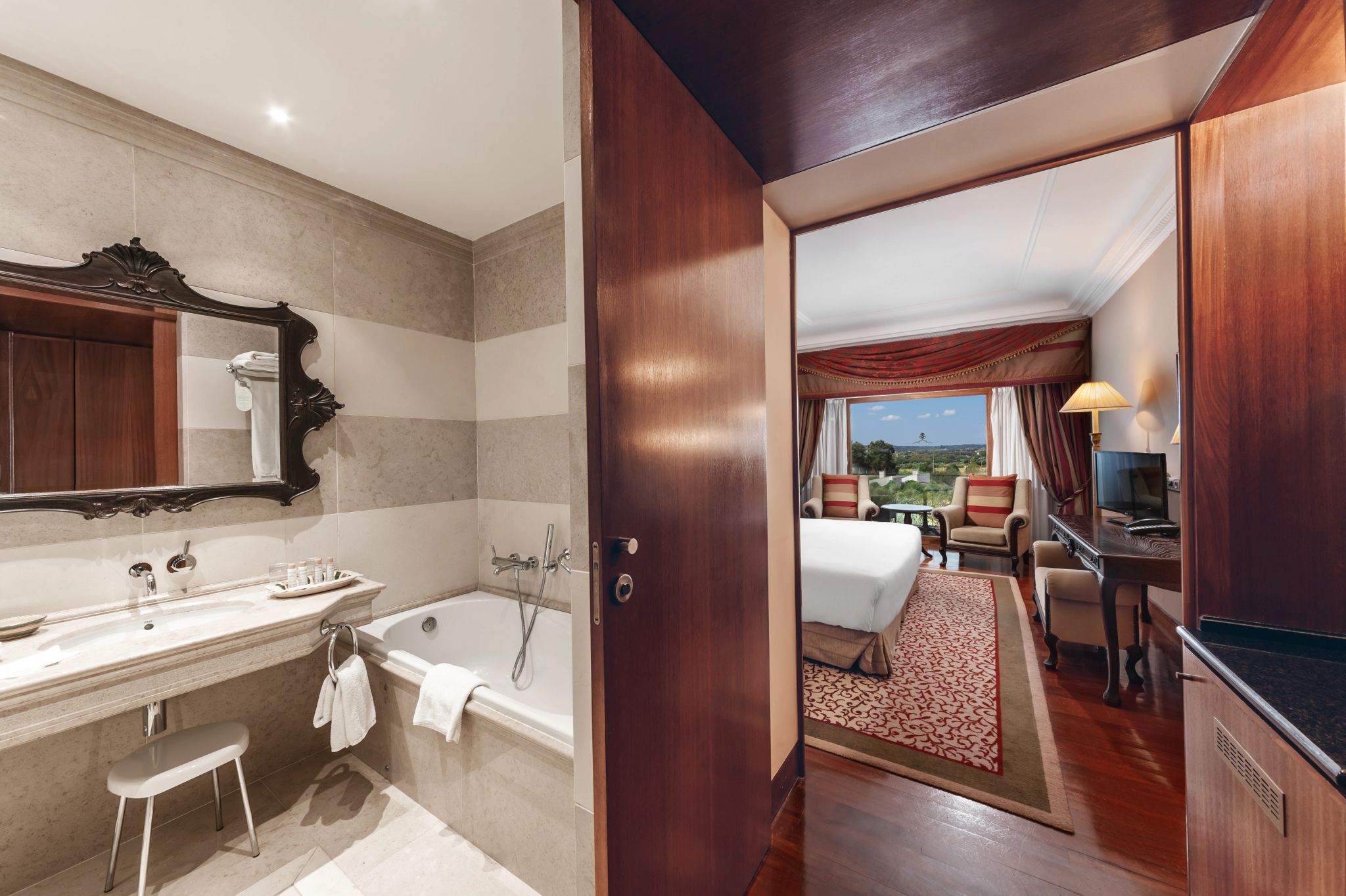 Deluxe quarto do hotel - vista privilegiada - banheira de imersao