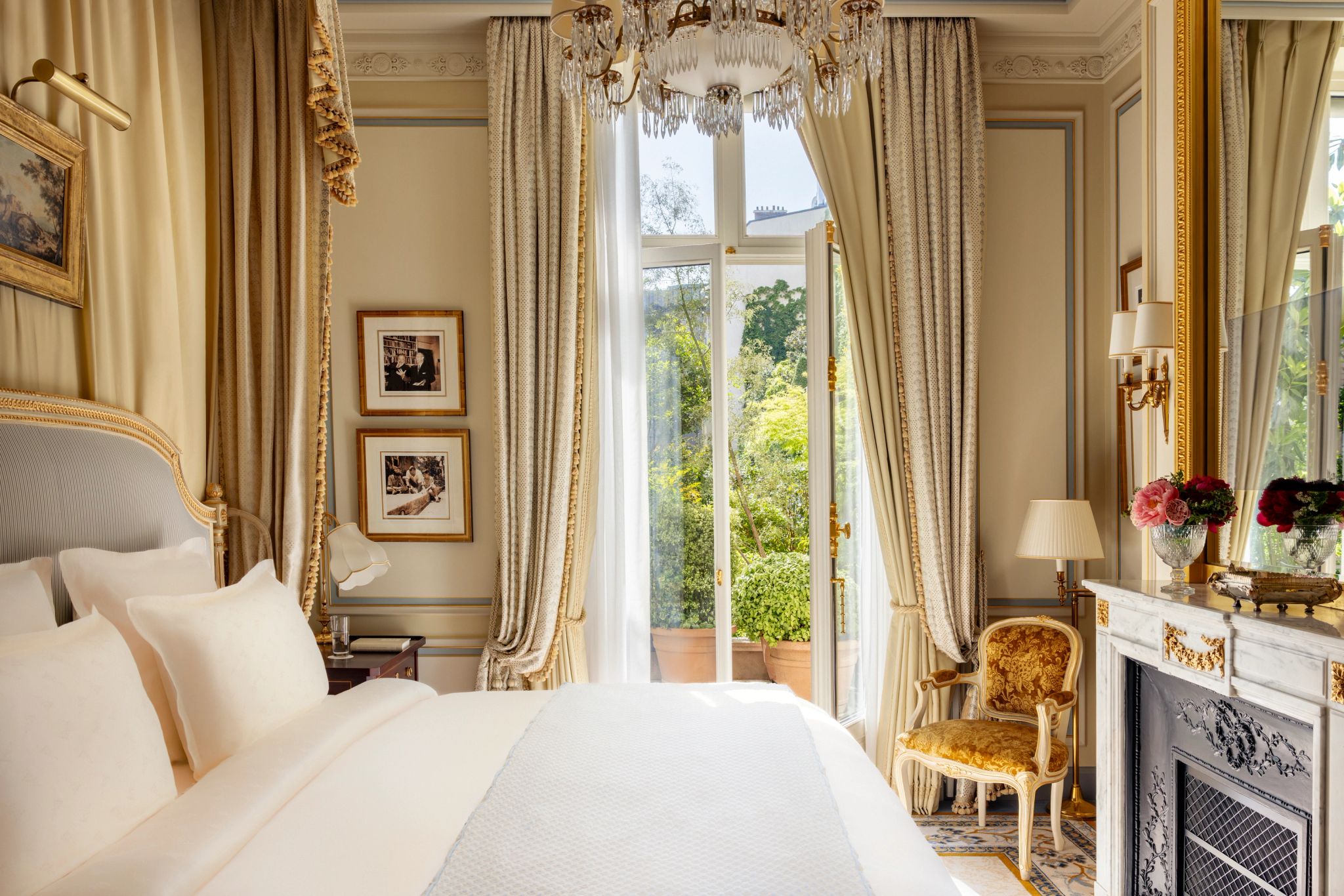 Ritz Paris quarto luxuoso - suite classica - decoracao rococo
