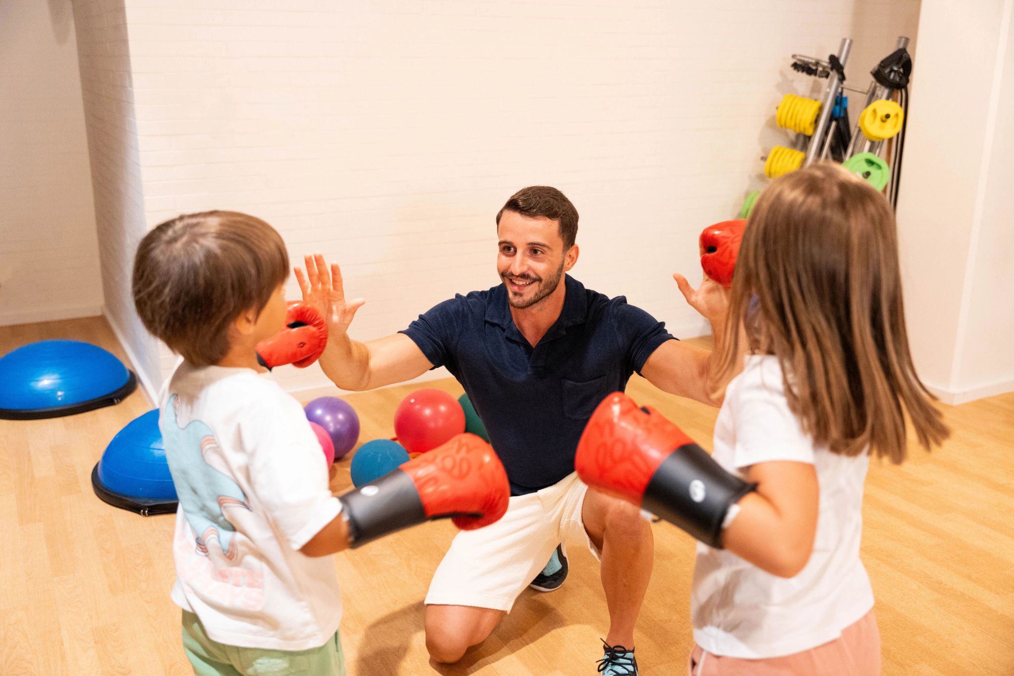 Kids Club aula de boke infantil - aulas de academia - boxe para crianças