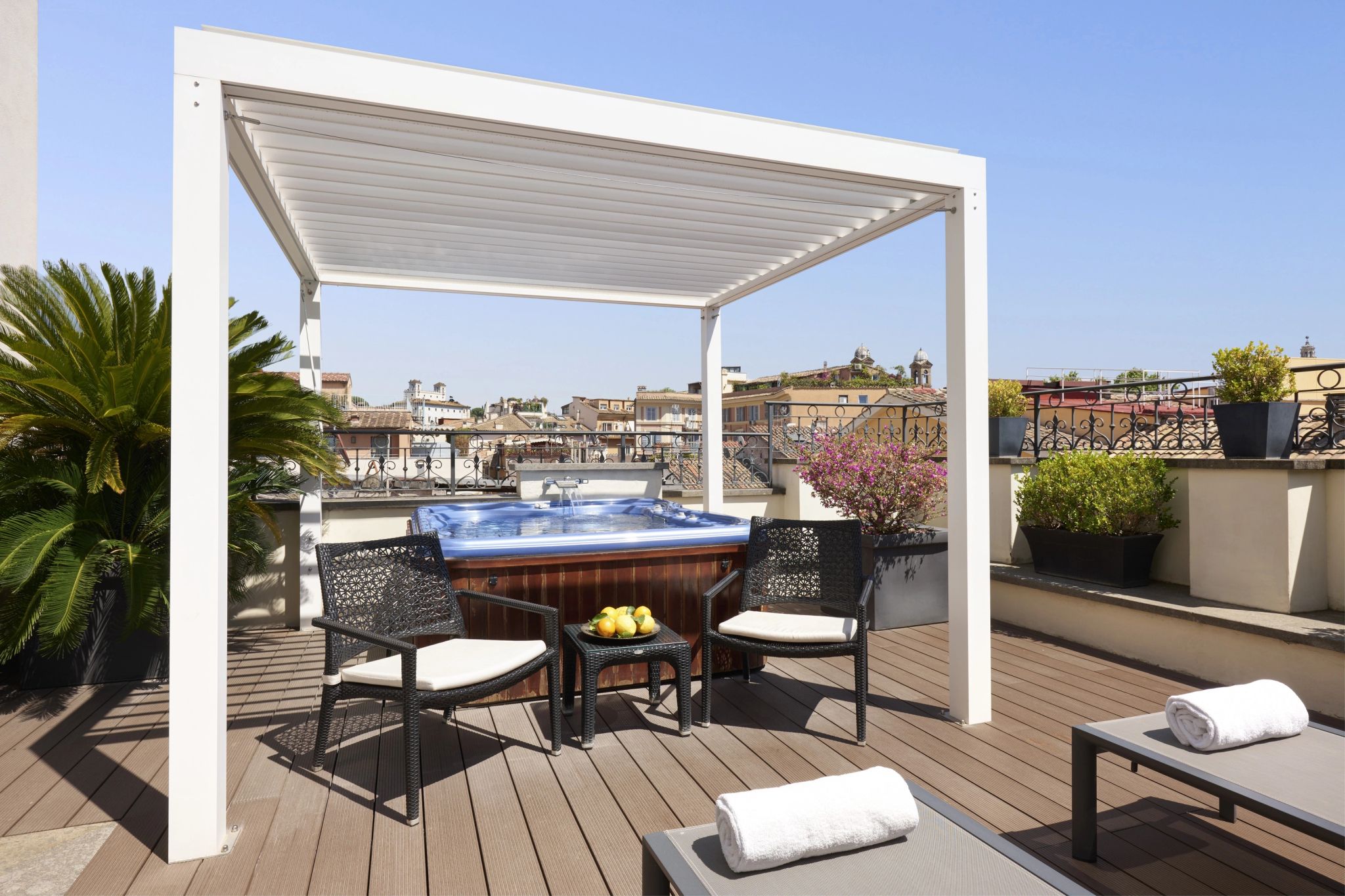 terraço privativo - vista panoramica roma - terraço mobiliado
