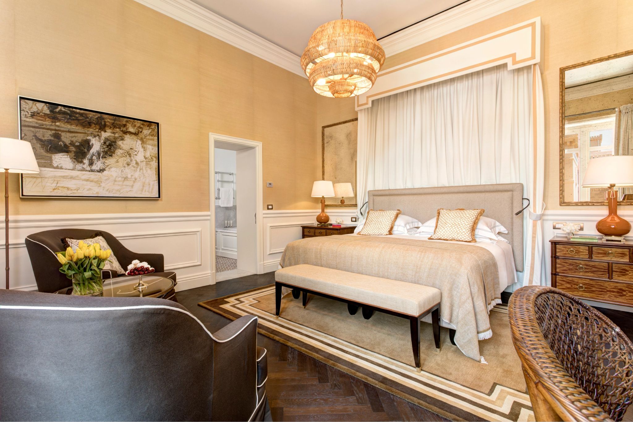 Tower Suite decoraçao classica – suite ampla – suite com sala - cama king - suite casal