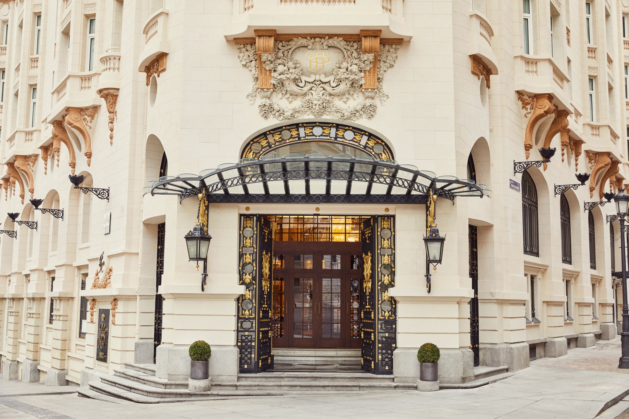 entrada do hotel - hotel de luxo - hotel bem localizado