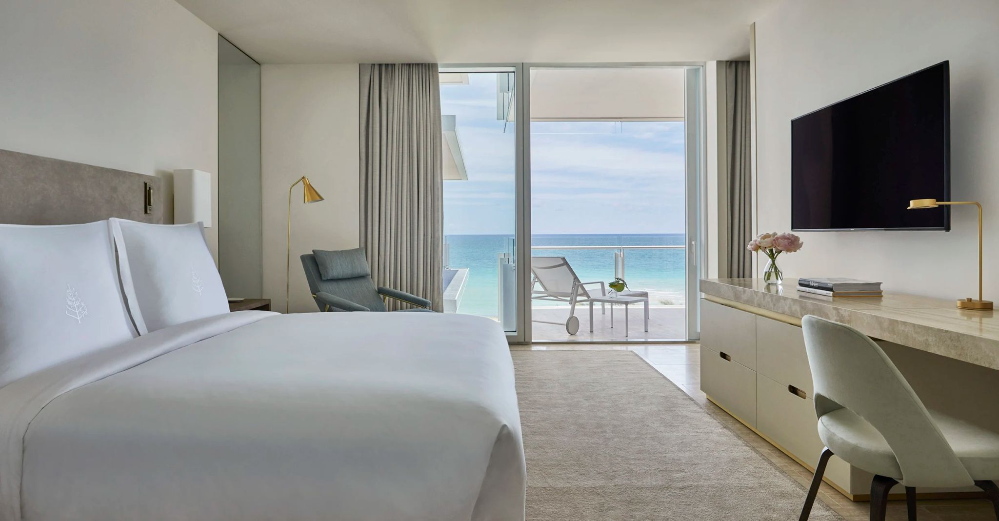 oceanfront one bedroom suite- suite frente mar - suite com varanda