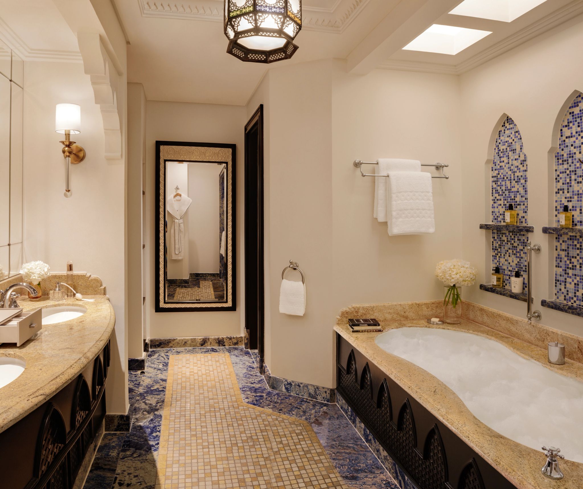 Junior Ocean Suite banheiro de luxo – banheiro com banheira – banho de banheira