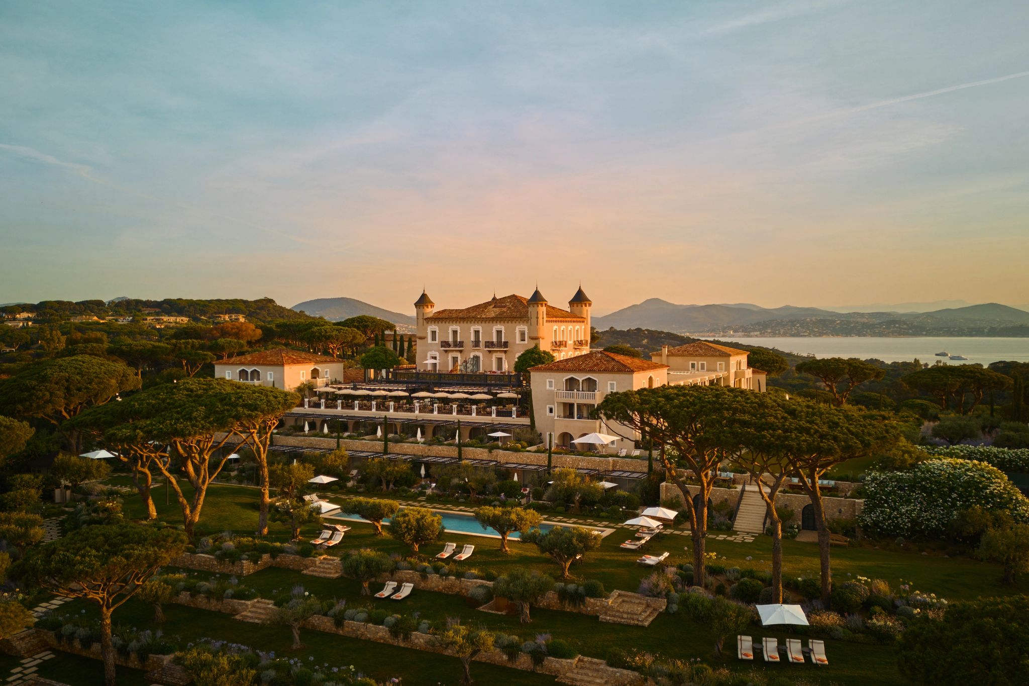 Exterior do Hotel exterior do hotel – design de luxo - arquitetura hotel