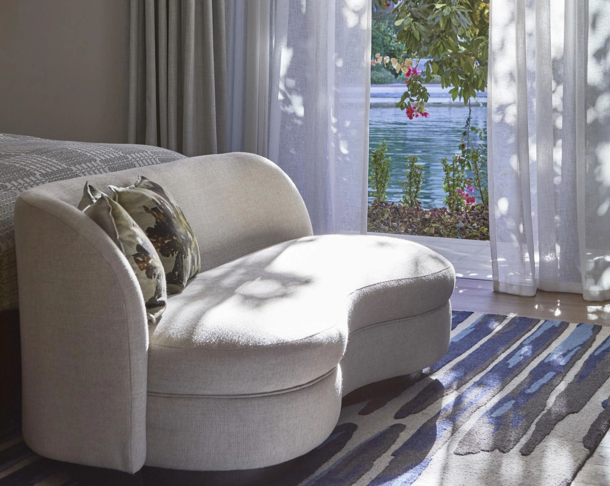 sofa confortavel - suite com sala integrada - sala de estar - suite vista mar