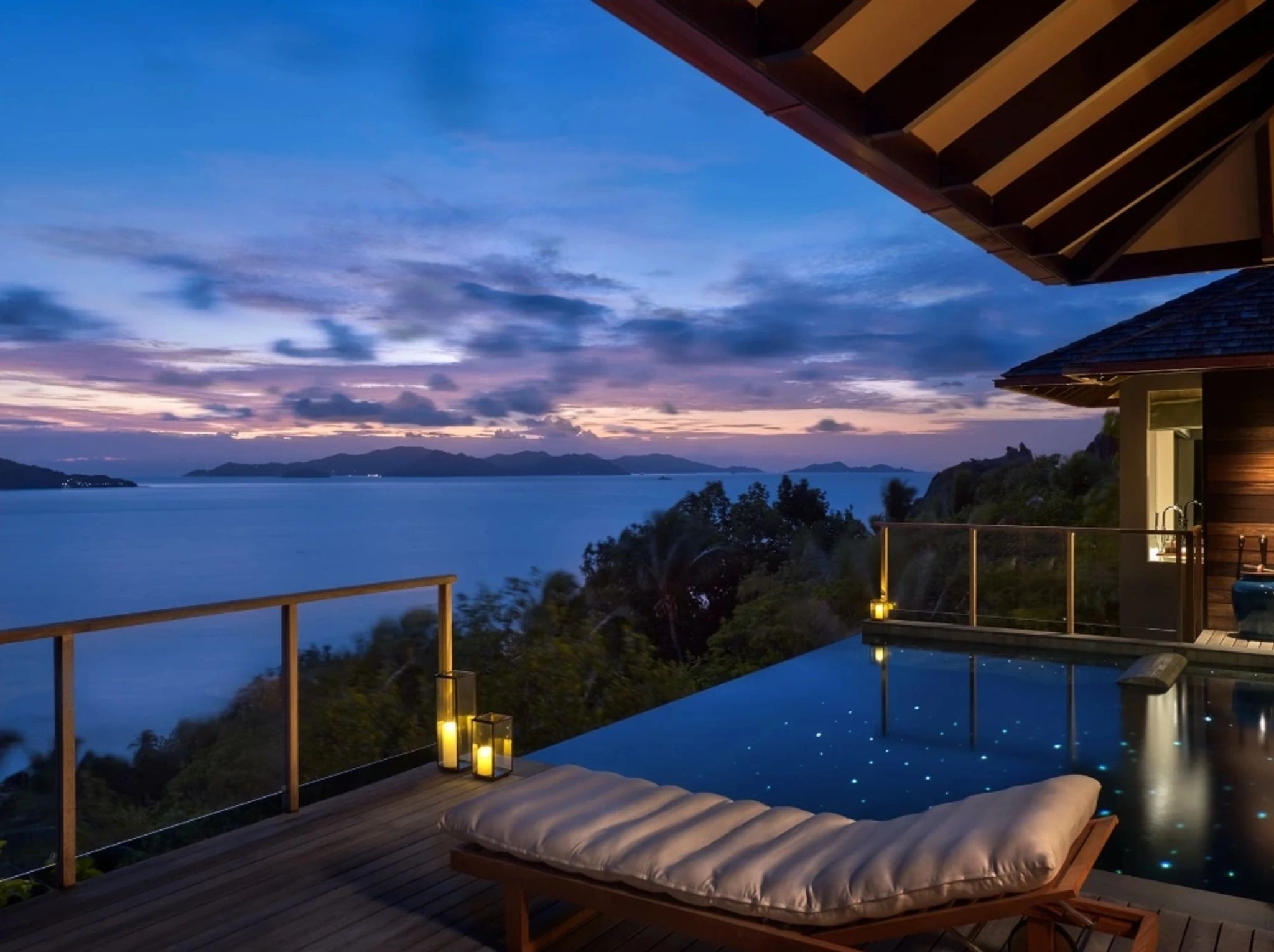 piscina signature villa - infinity pool granito - pool vista por do sol 