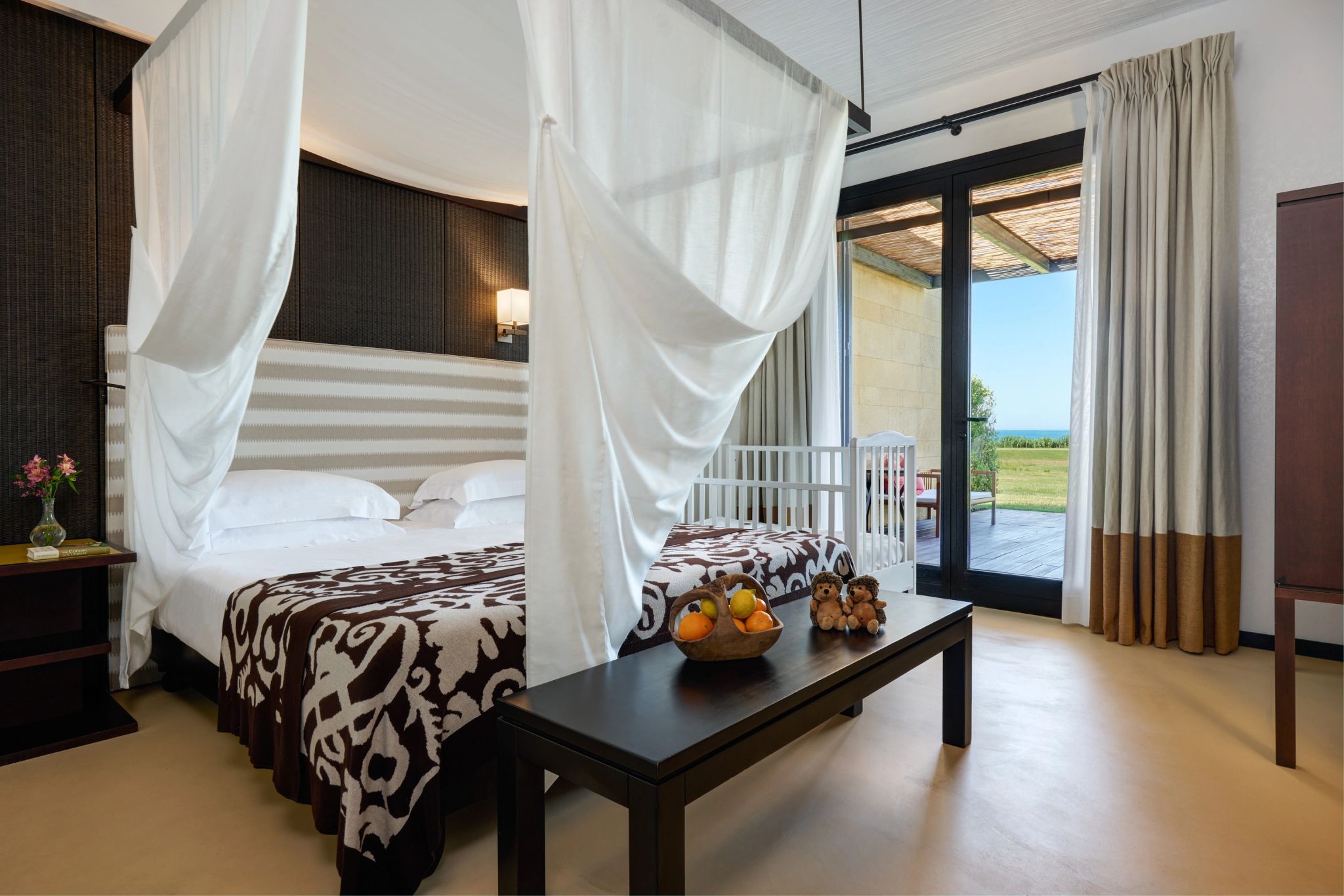 cama king size – suite familia- decoraçao moderna - suite com terraço - terraço privativo