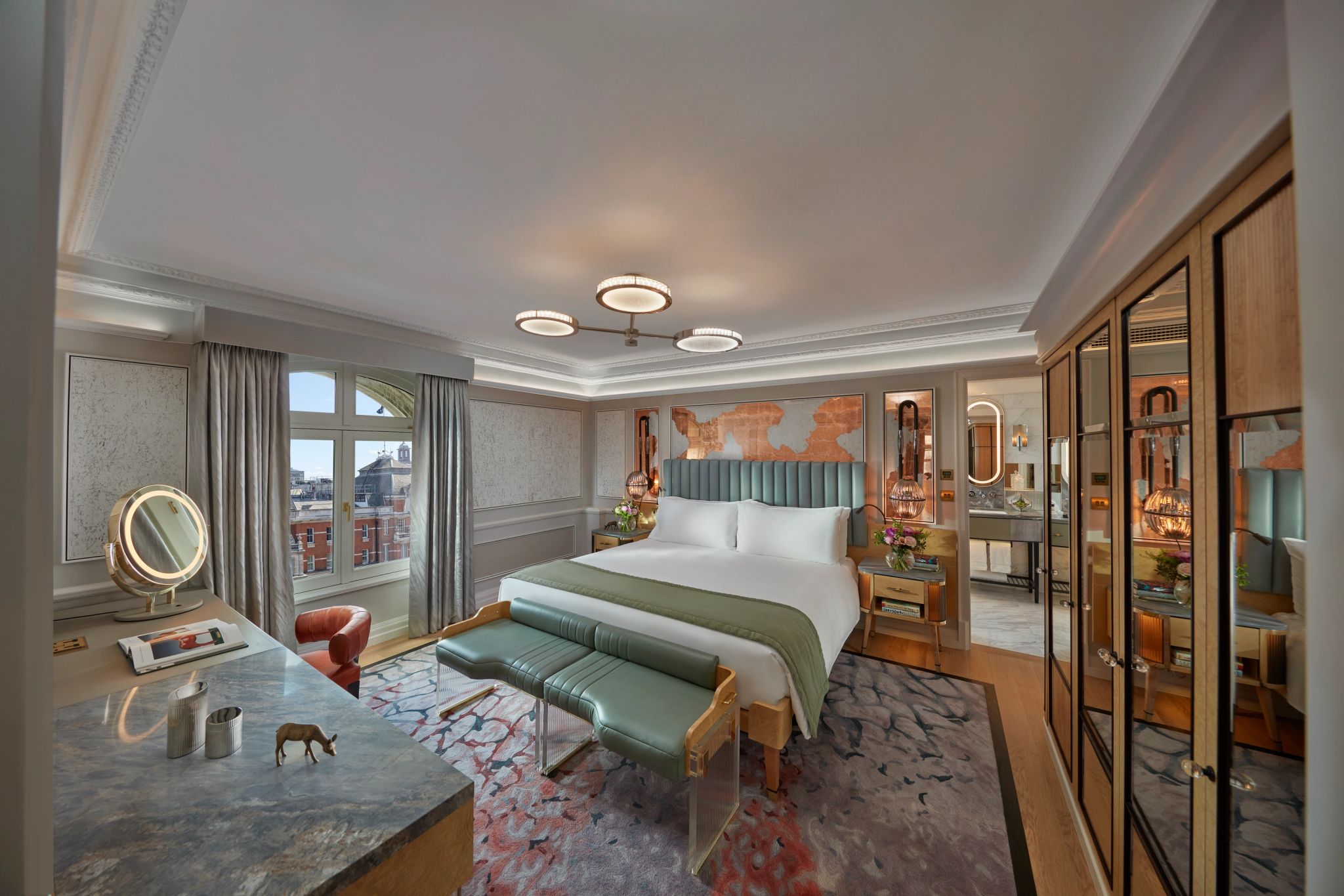 cama king - suite com vista - decoraçao moderna - suite ampla - suite hotel 5 estrelas