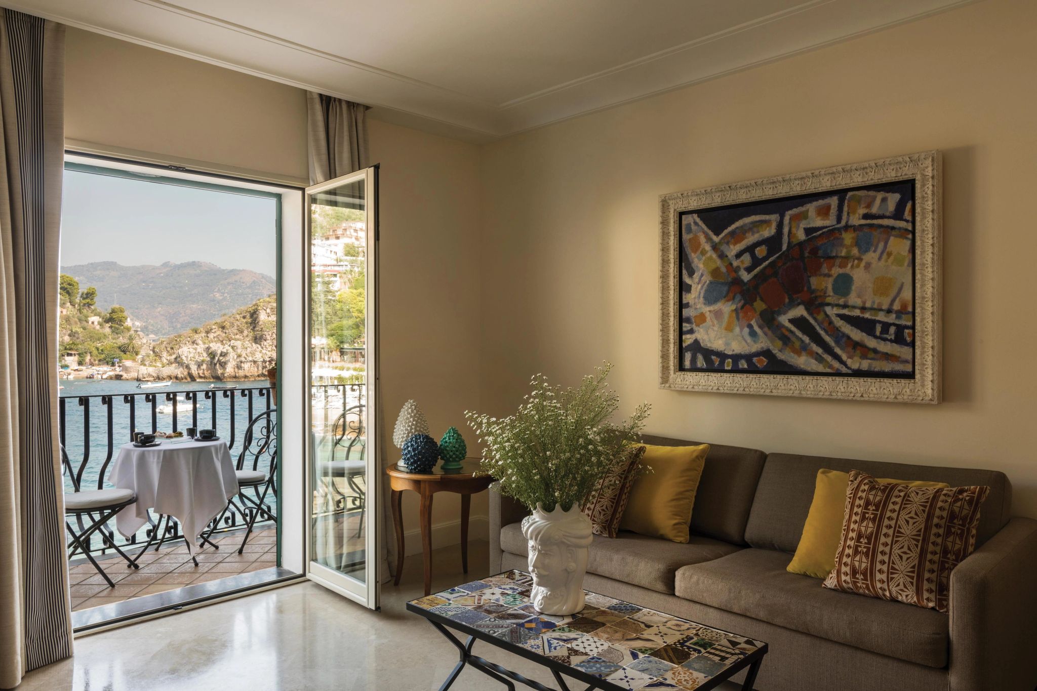 Deluxe Sea View Suite Balcony suite com varanda - sala de estar