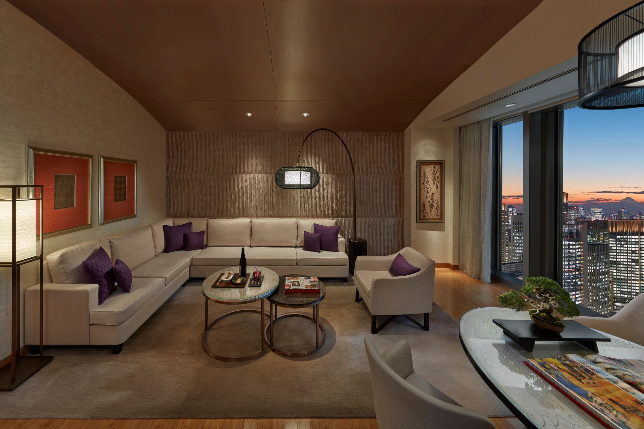 Mandarin Suite sala de estar suite – sala moderna - decoraçao elegante - vista por do sol