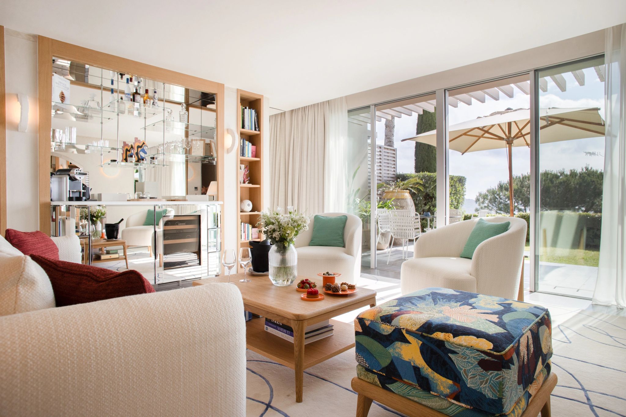 Quessine Suite decoraçao chique – sala de estar – suite com sala