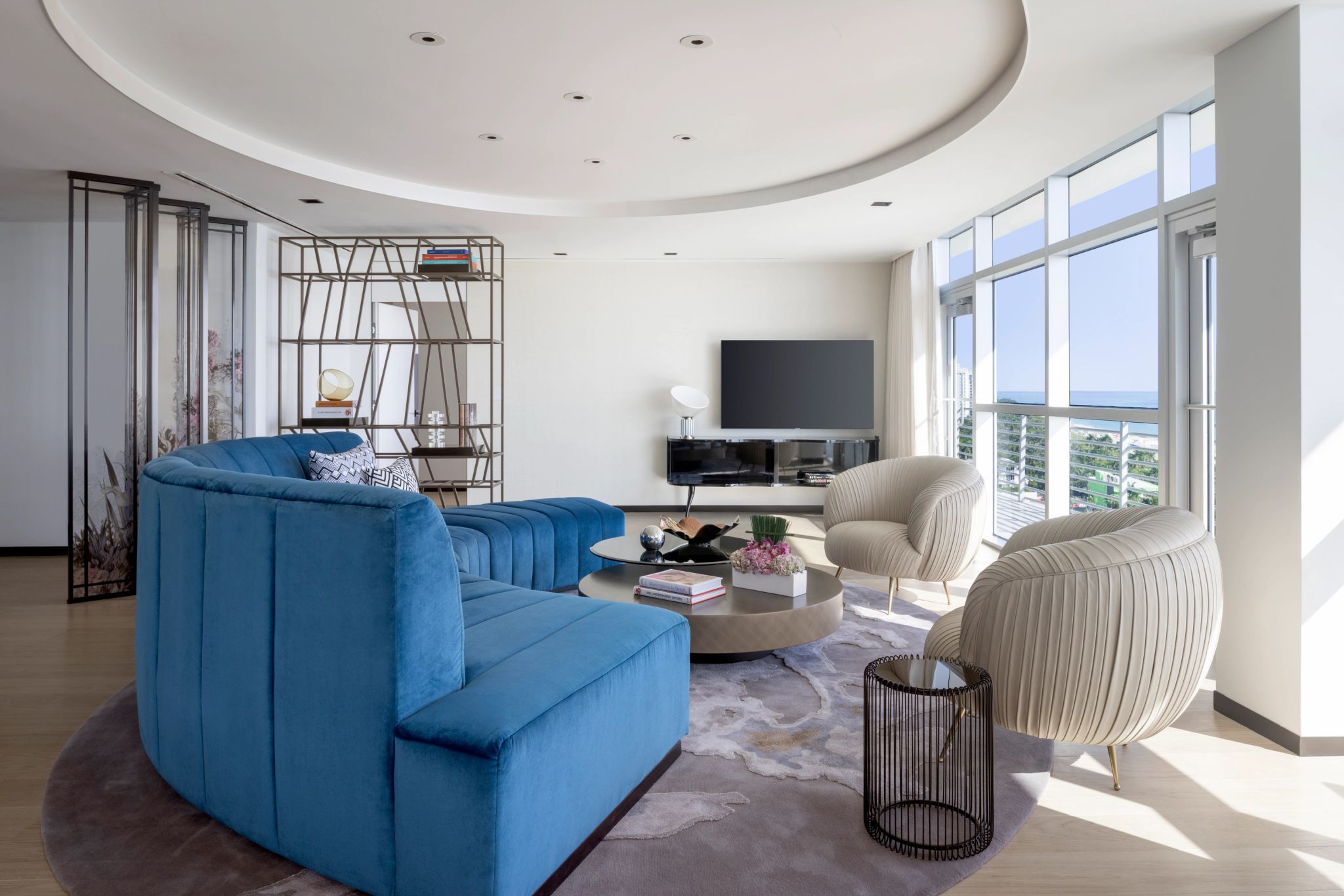 The Ritz-Carlton Suite sala de estar - sala de tv - sala moderna