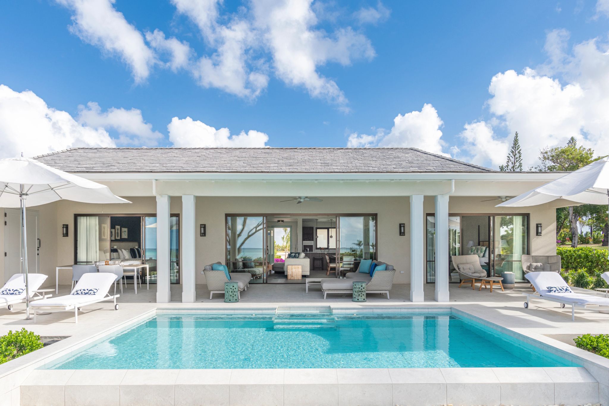 Family Suite piscina privativa - piscina ao ar livre - suite com piscina - lazer ao ar livre