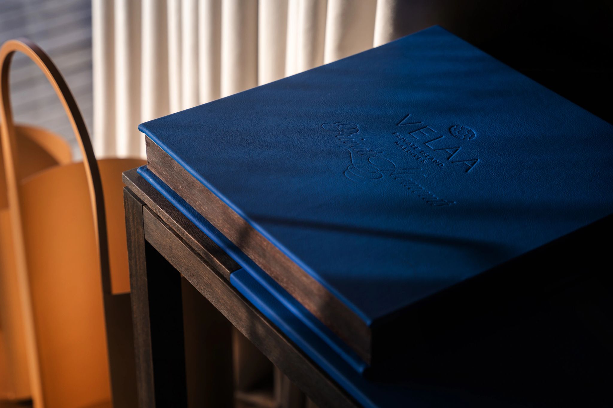 velaa private island livro – hotel de luxo – hotel nas maldivas