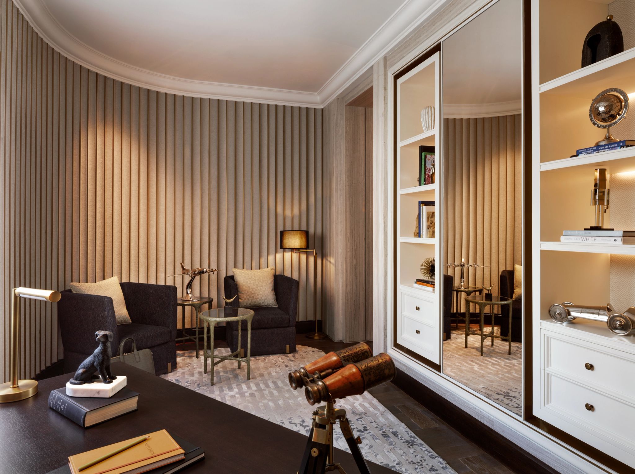 Royal Malakiya Villa ambiente de trabalho – espaco de estudo - escrivaninha