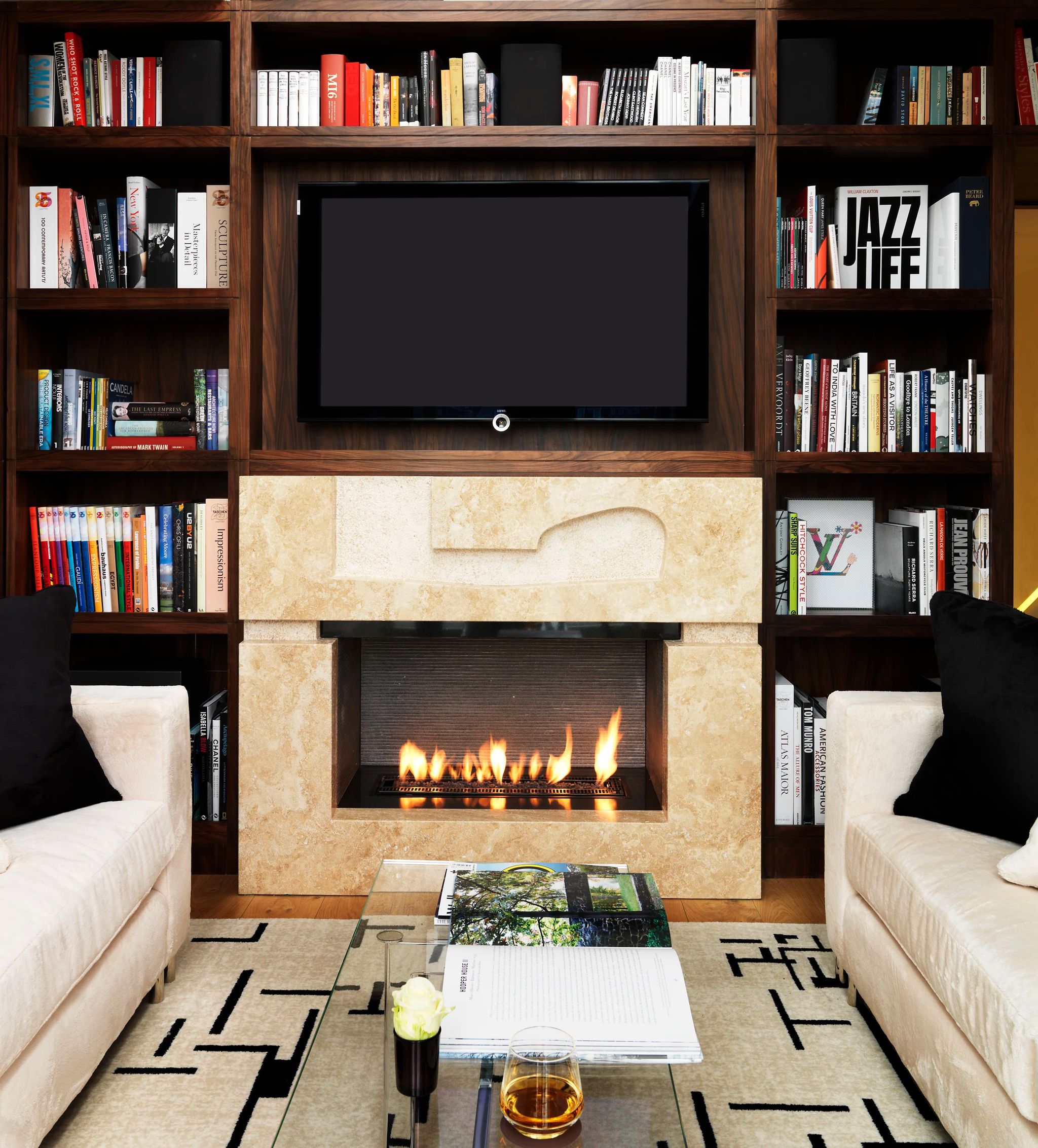 The Library Suite sala de estar - sala com lareira - sala aconchegante - espaço para leitura