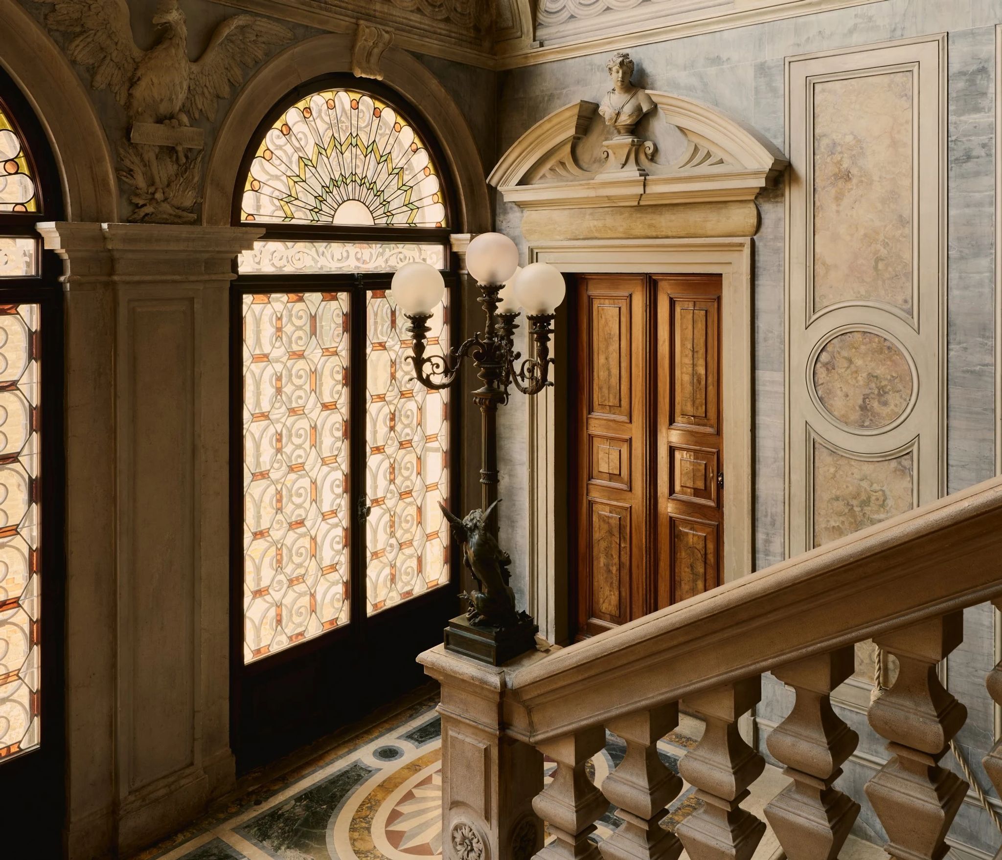 vitrais italianos –  palacio italiano - interior classico – hotel palacio