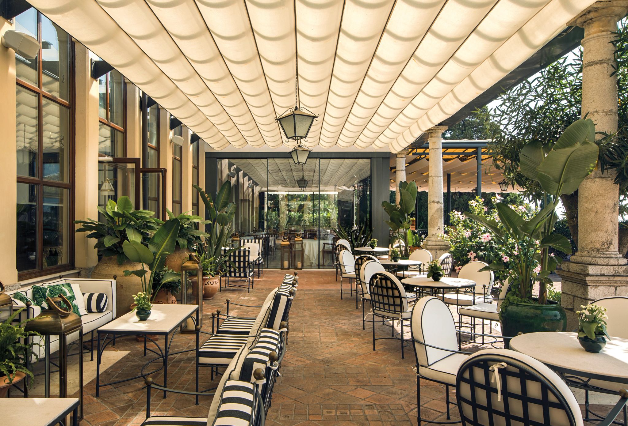 restaurante ao ar livre - decoraçao tropical – area externa restaurante