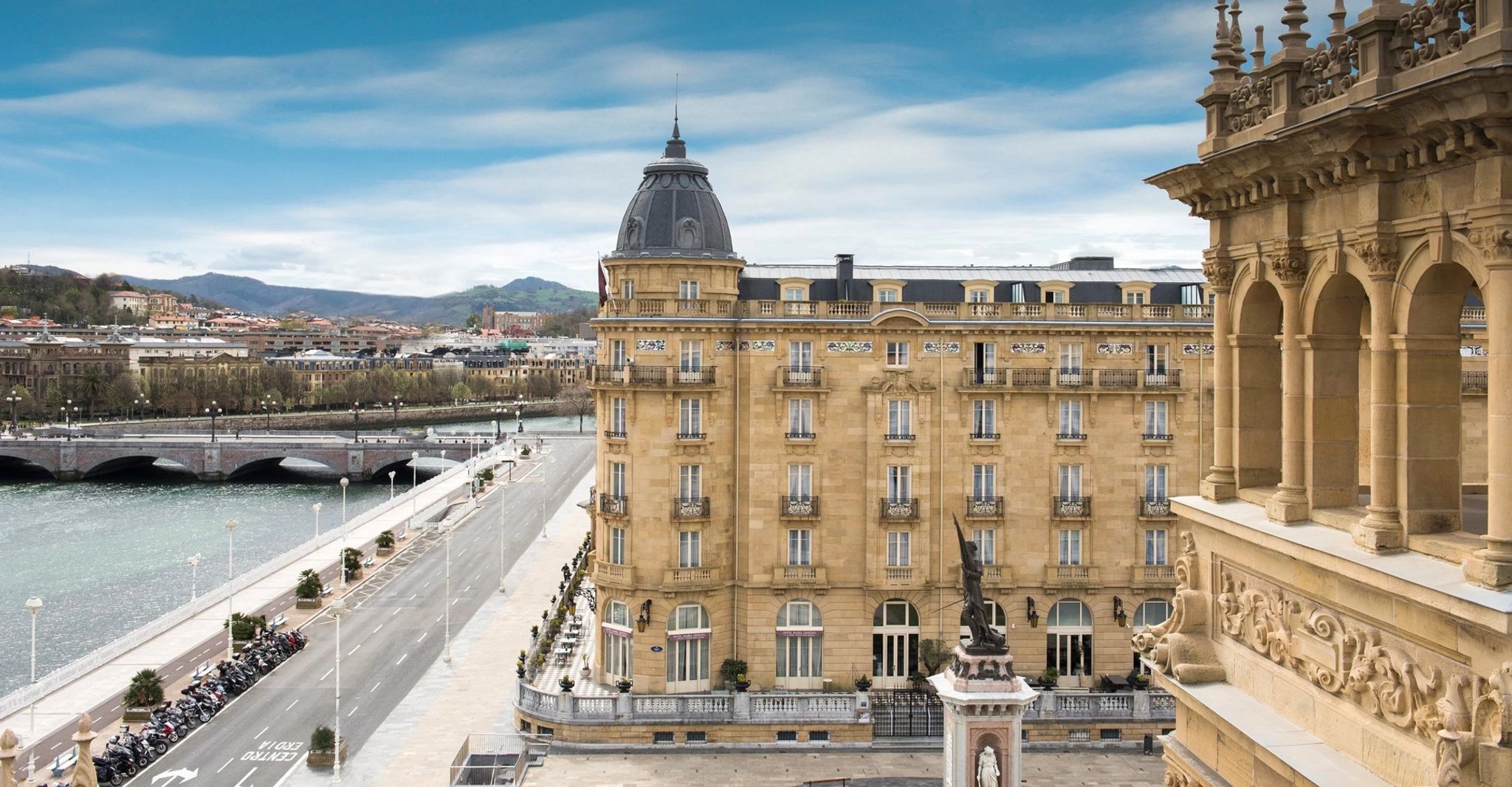 Hotel Maria Cristina, a Luxury Collection Hotel, San Sebastian hotel bem localizado - hotel de luxo - hotel historico