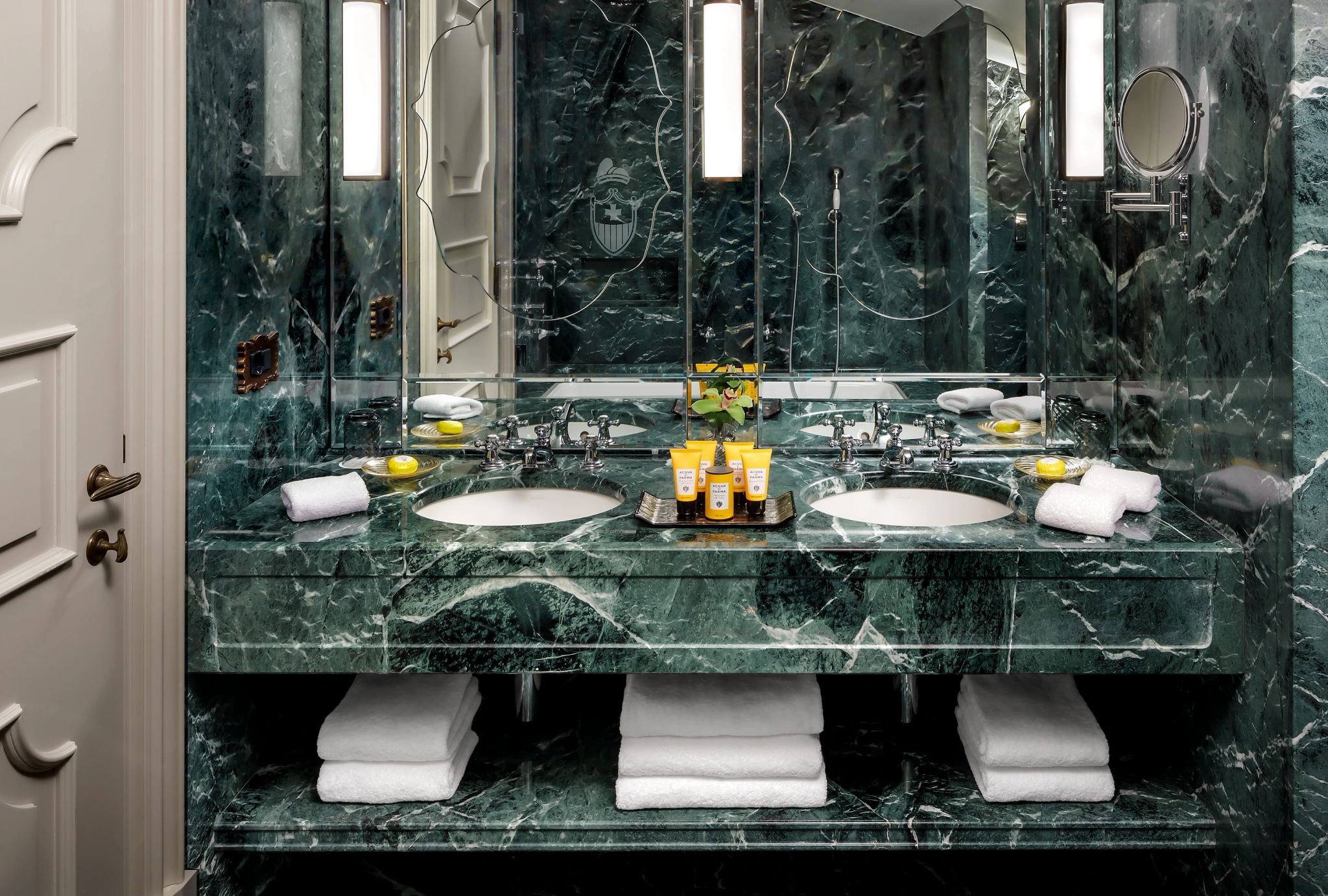 banheiro do hotel - pia dupla - banho premium