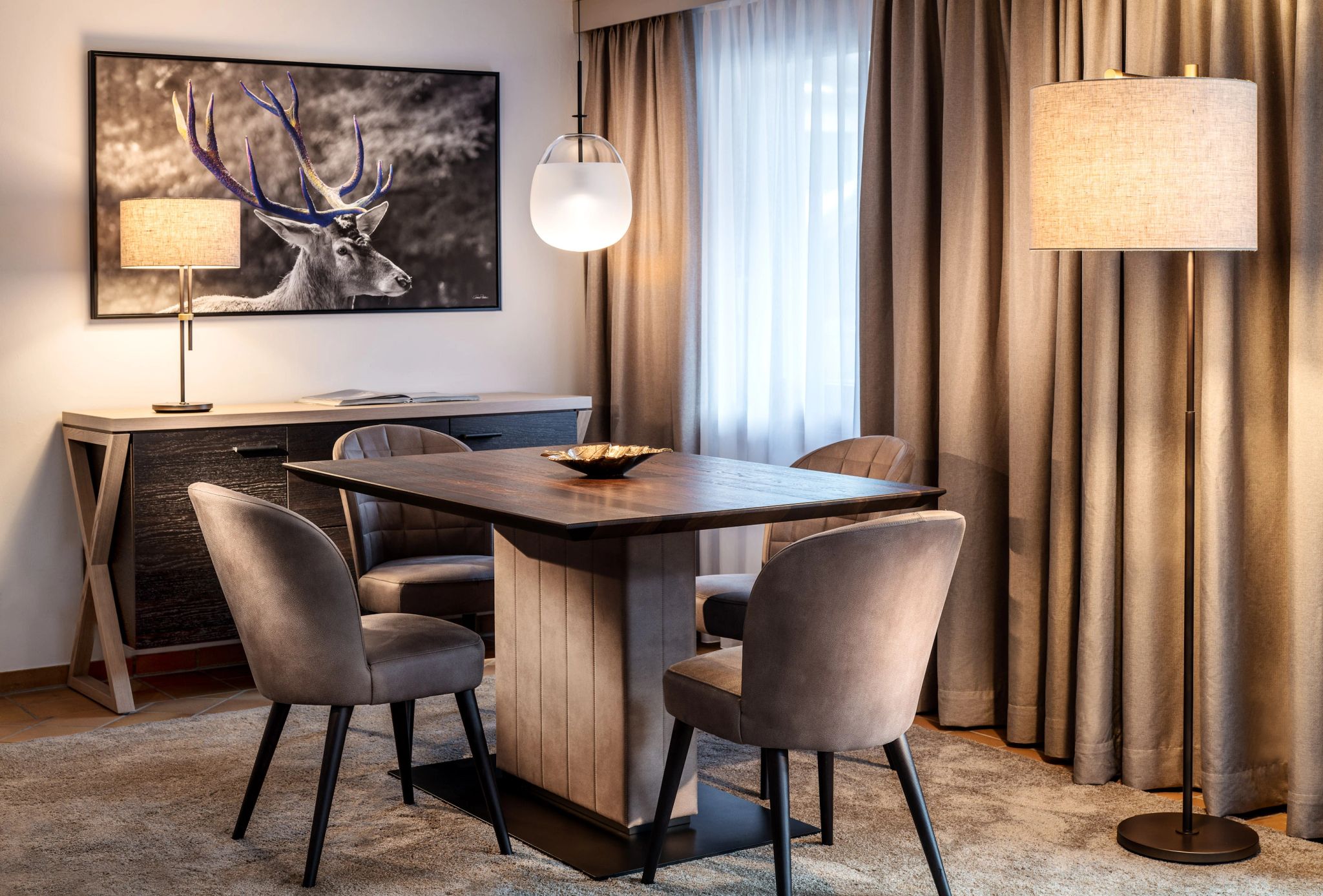 Family Two Bedroom Suite suite de hotel - me de jantar