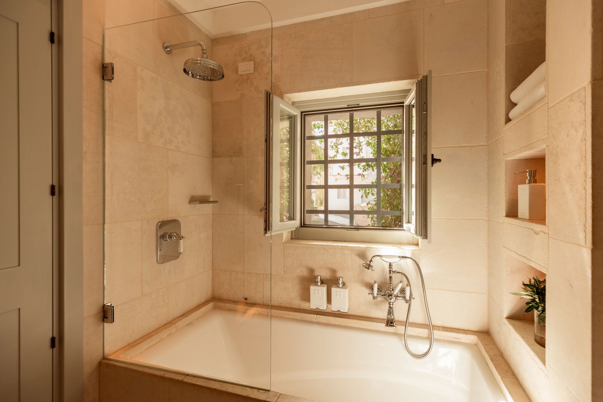 Borgo Bella banheira grande – banheiro premium – banho de banheira